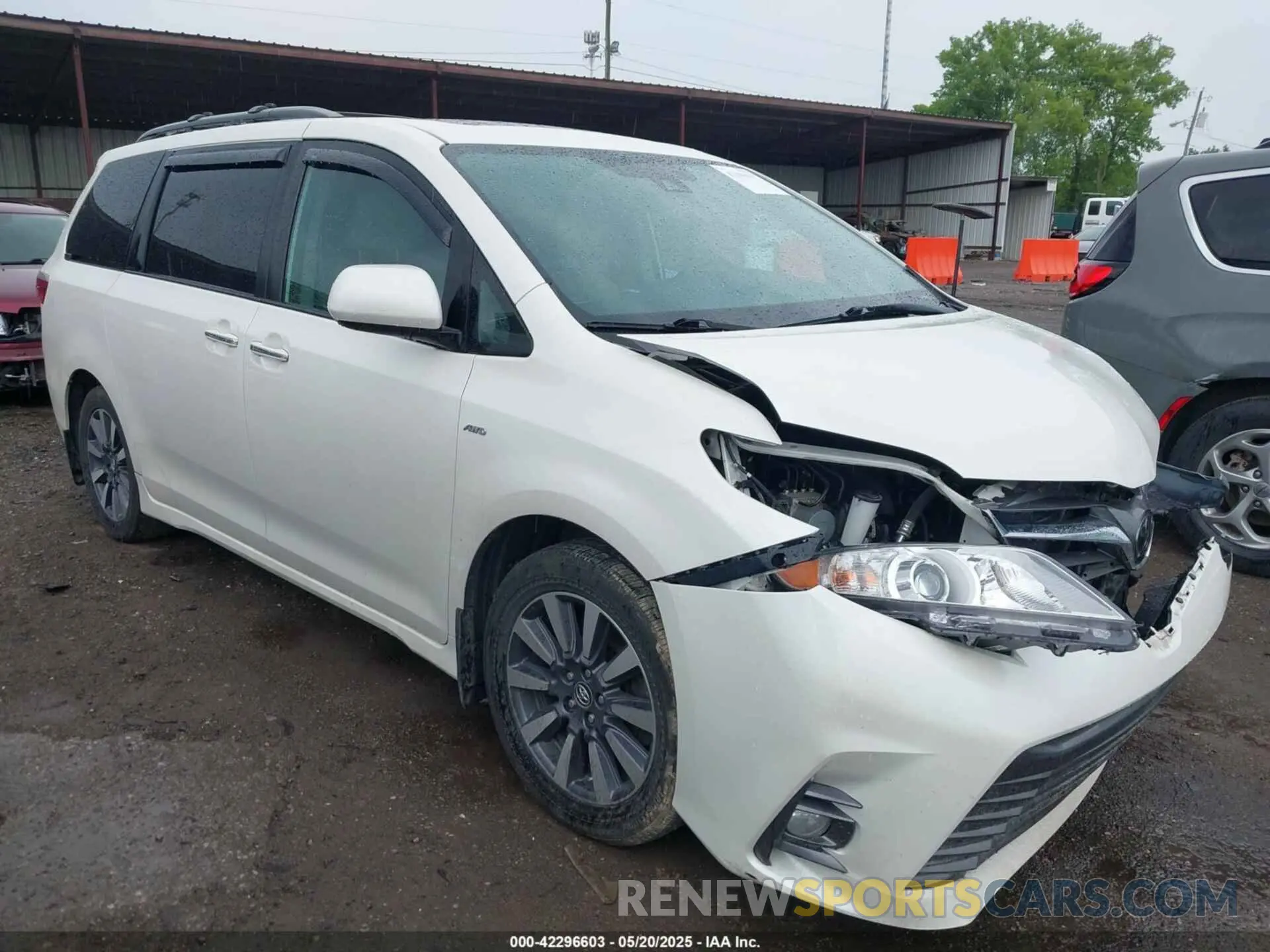1 Photograph of a damaged car 5TDDZ3DC3LS231666 TOYOTA SIENNA 2020