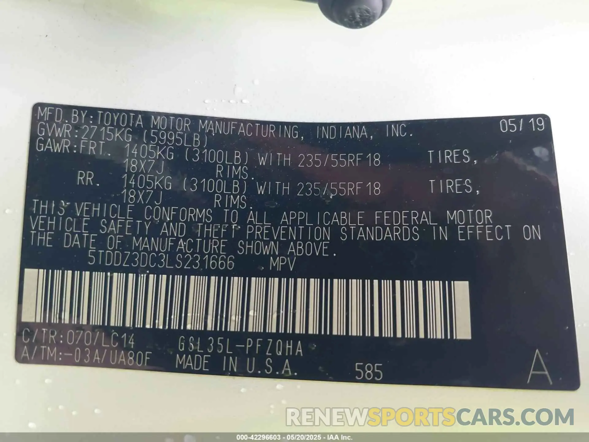 9 Photograph of a damaged car 5TDDZ3DC3LS231666 TOYOTA SIENNA 2020