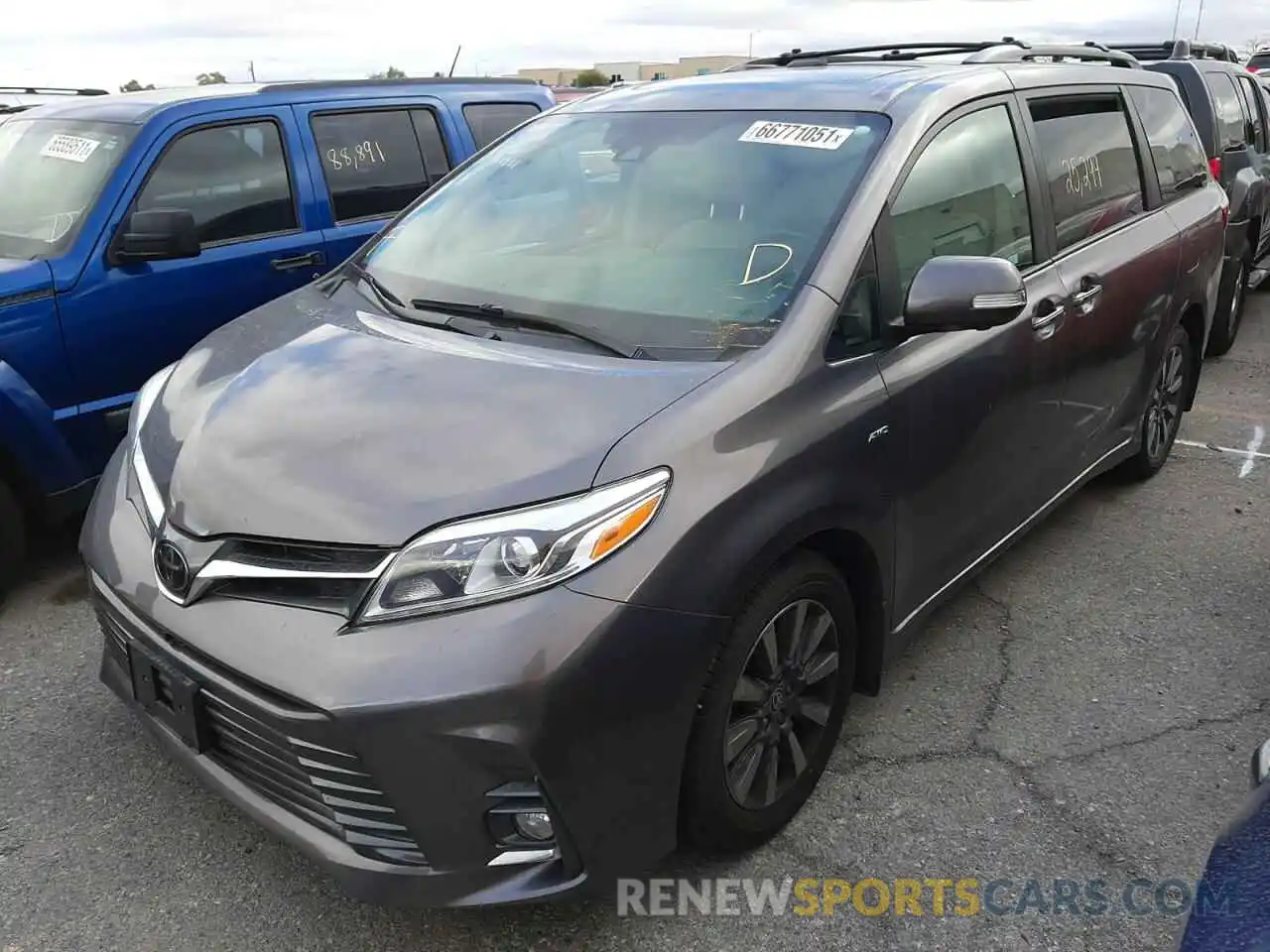 2 Photograph of a damaged car 5TDDZ3DC3LS243140 TOYOTA SIENNA 2020