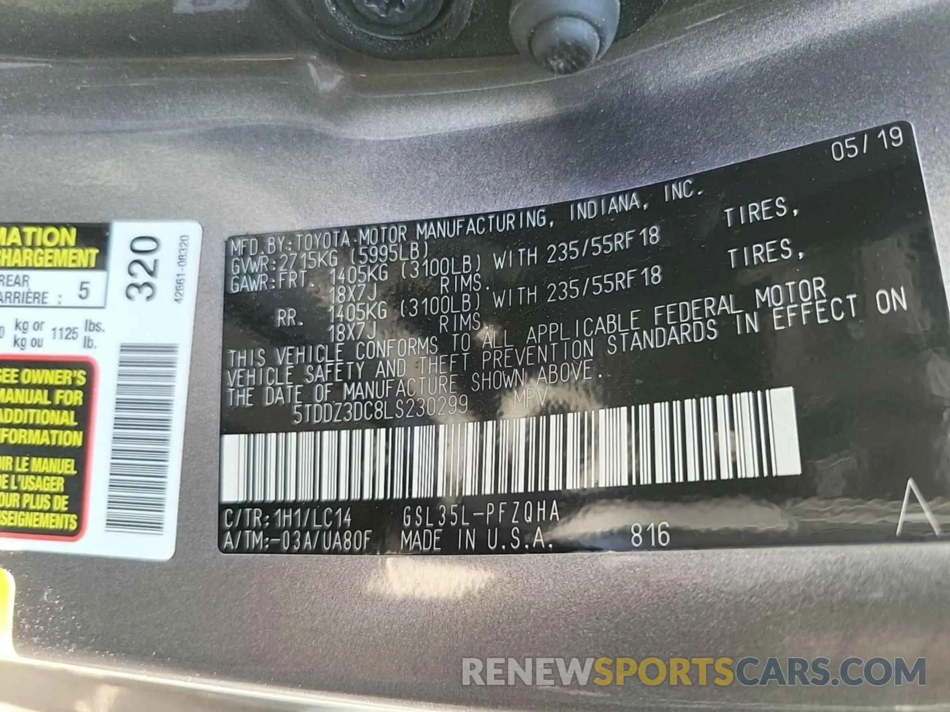 32 Photograph of a damaged car 5TDDZ3DC8LS230299 TOYOTA SIENNA 2020