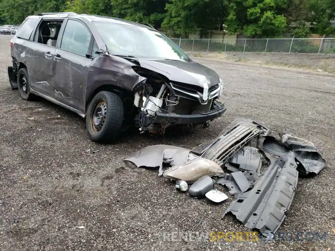 1 Photograph of a damaged car 5TDDZ3DC8LS245627 TOYOTA SIENNA 2020