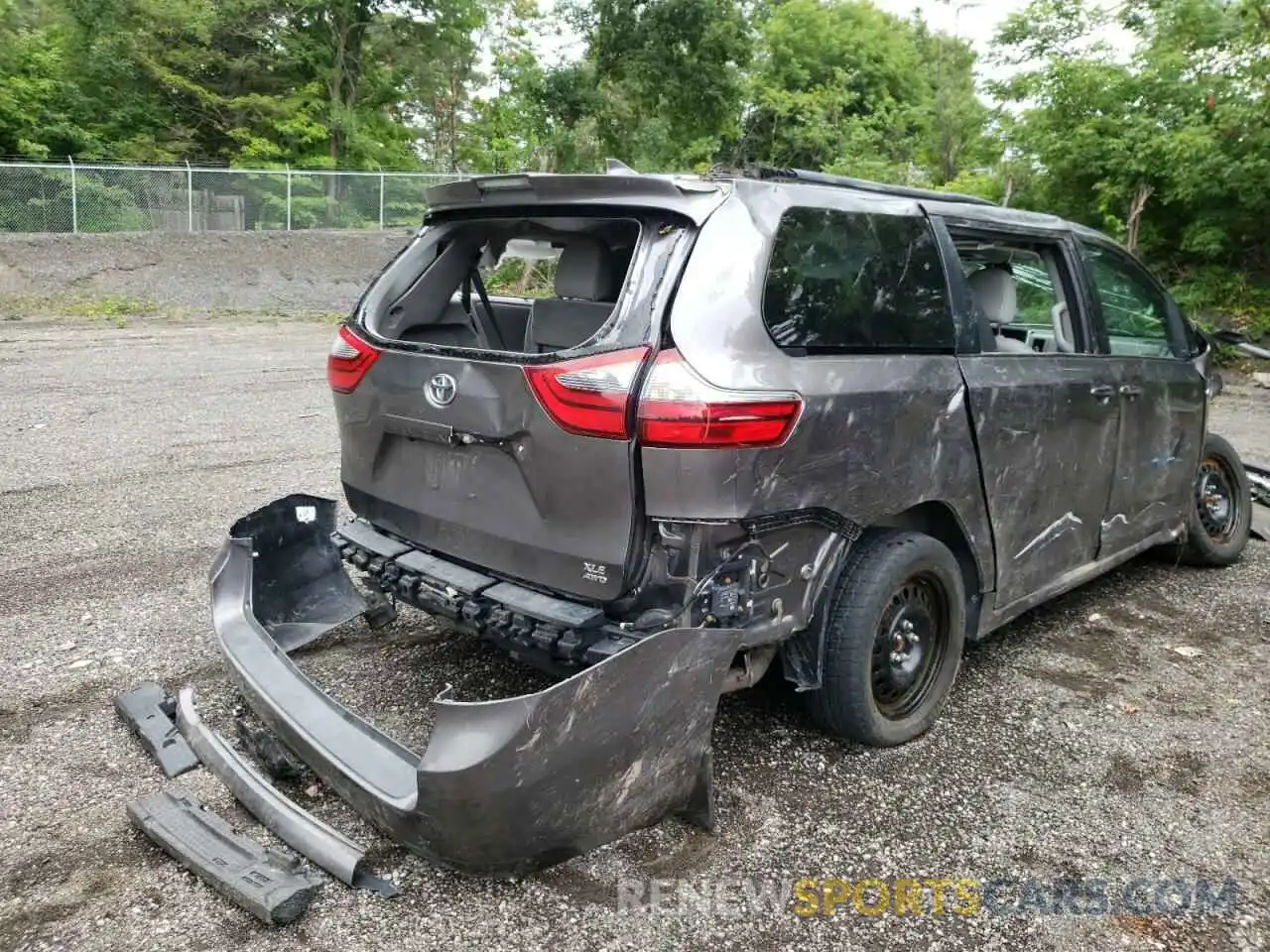 4 Photograph of a damaged car 5TDDZ3DC8LS245627 TOYOTA SIENNA 2020