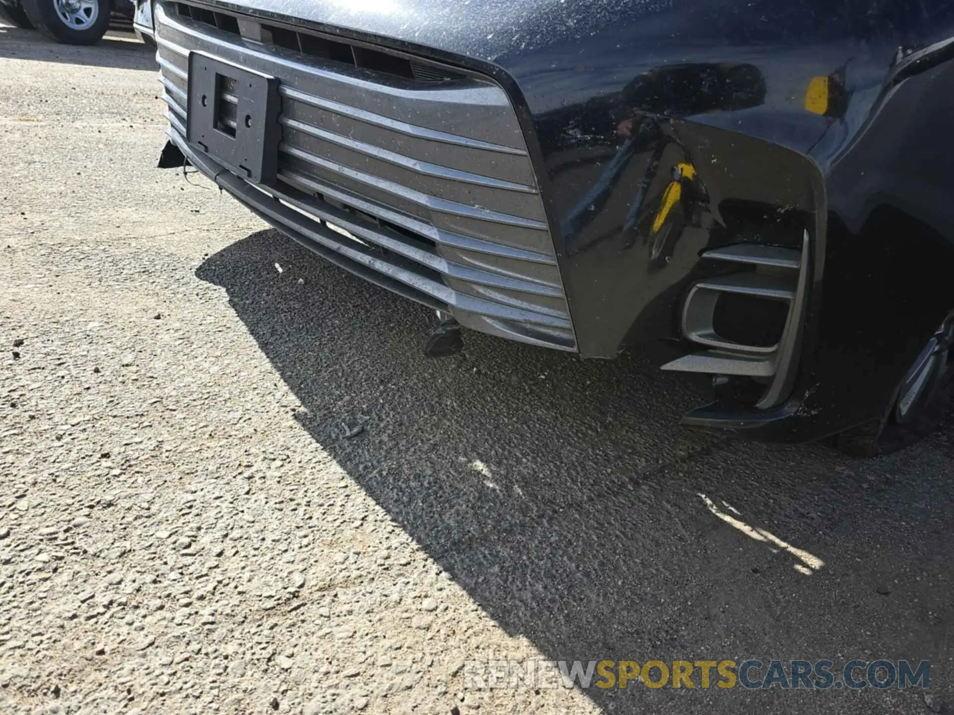 23 Photograph of a damaged car 5TDDZ3DC8LS249967 TOYOTA SIENNA 2020