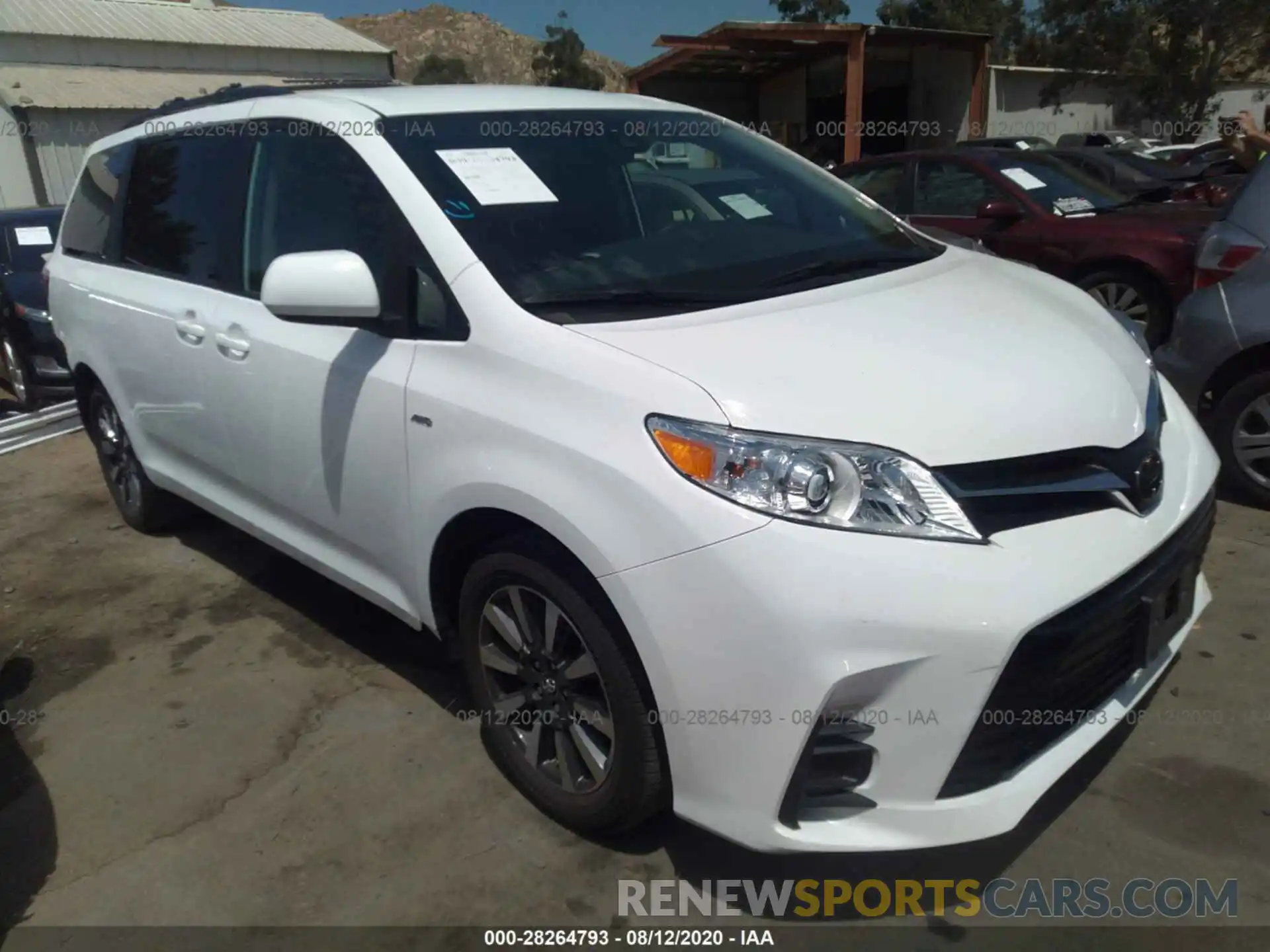 1 Photograph of a damaged car 5TDJZ3DC0LS230168 TOYOTA SIENNA 2020