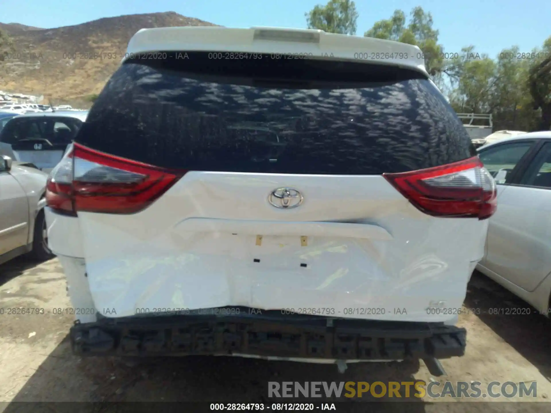 6 Photograph of a damaged car 5TDJZ3DC0LS230168 TOYOTA SIENNA 2020