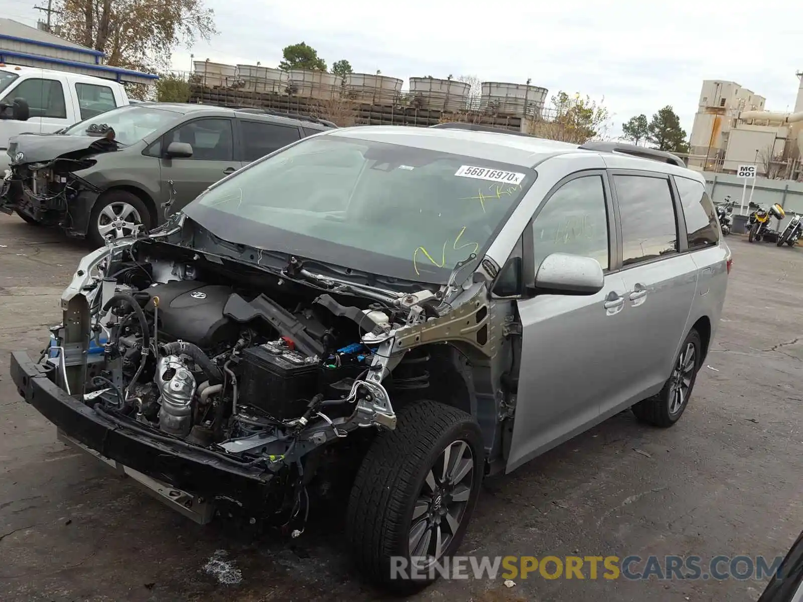 2 Photograph of a damaged car 5TDJZ3DC2LS239955 TOYOTA SIENNA 2020