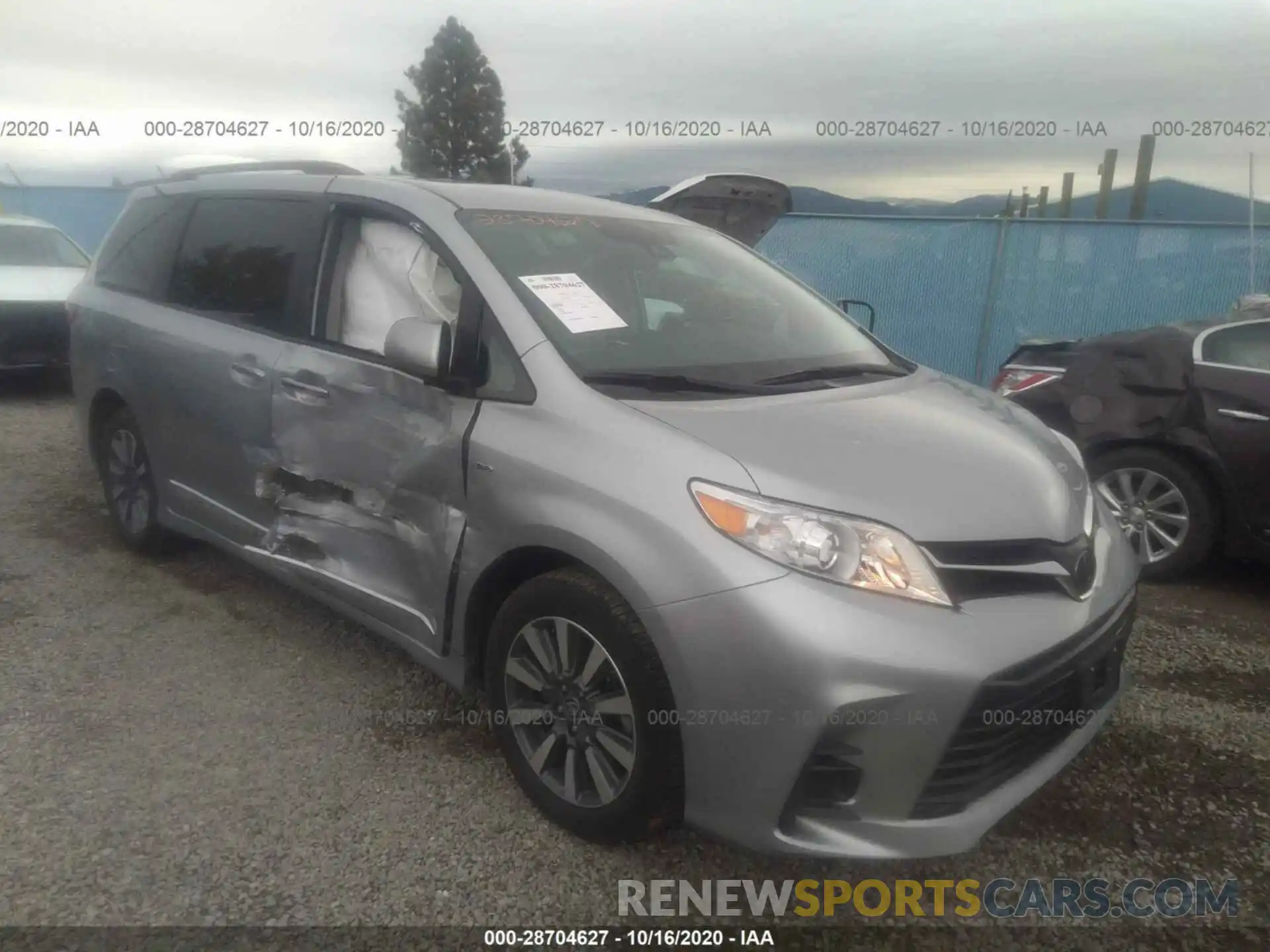 1 Photograph of a damaged car 5TDJZ3DC2LS249451 TOYOTA SIENNA 2020