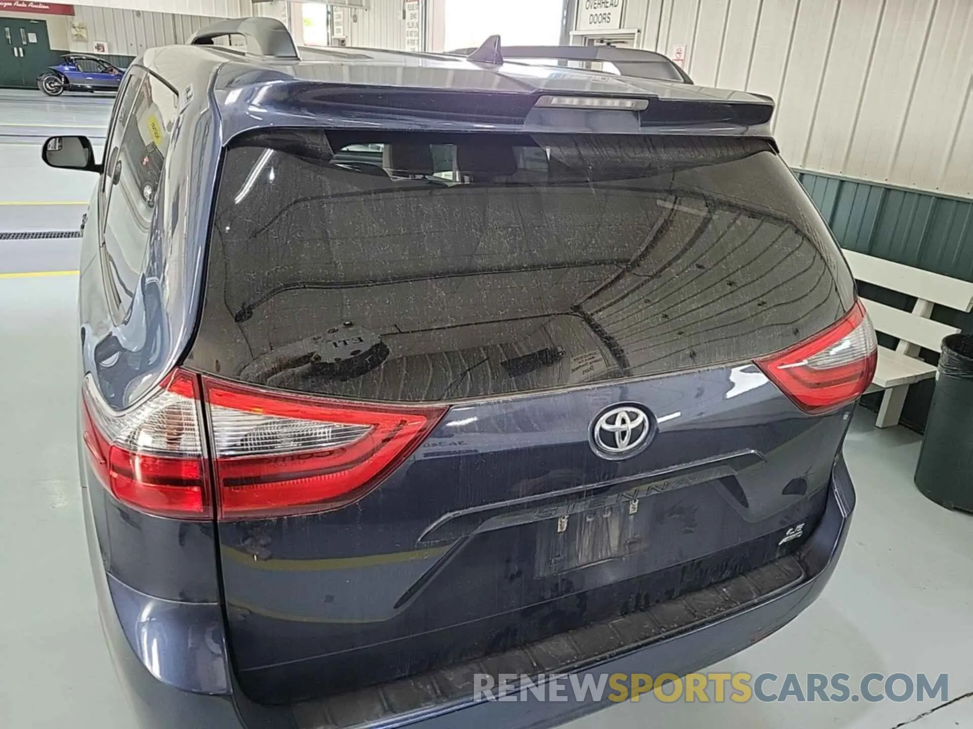 3 Photograph of a damaged car 5TDJZ3DC3LS250995 TOYOTA SIENNA 2020