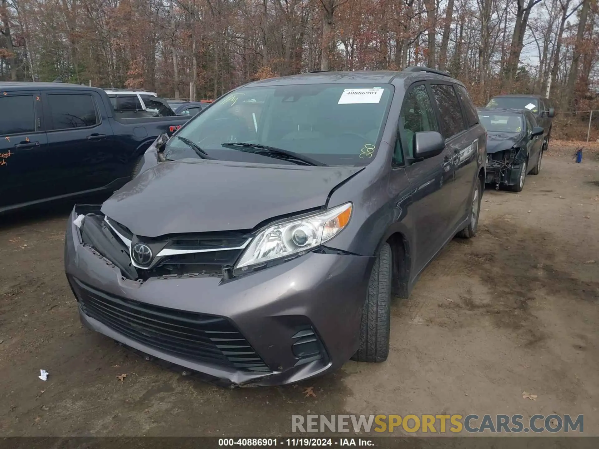 2 Photograph of a damaged car 5TDKZ3DC0LS040438 TOYOTA SIENNA 2020