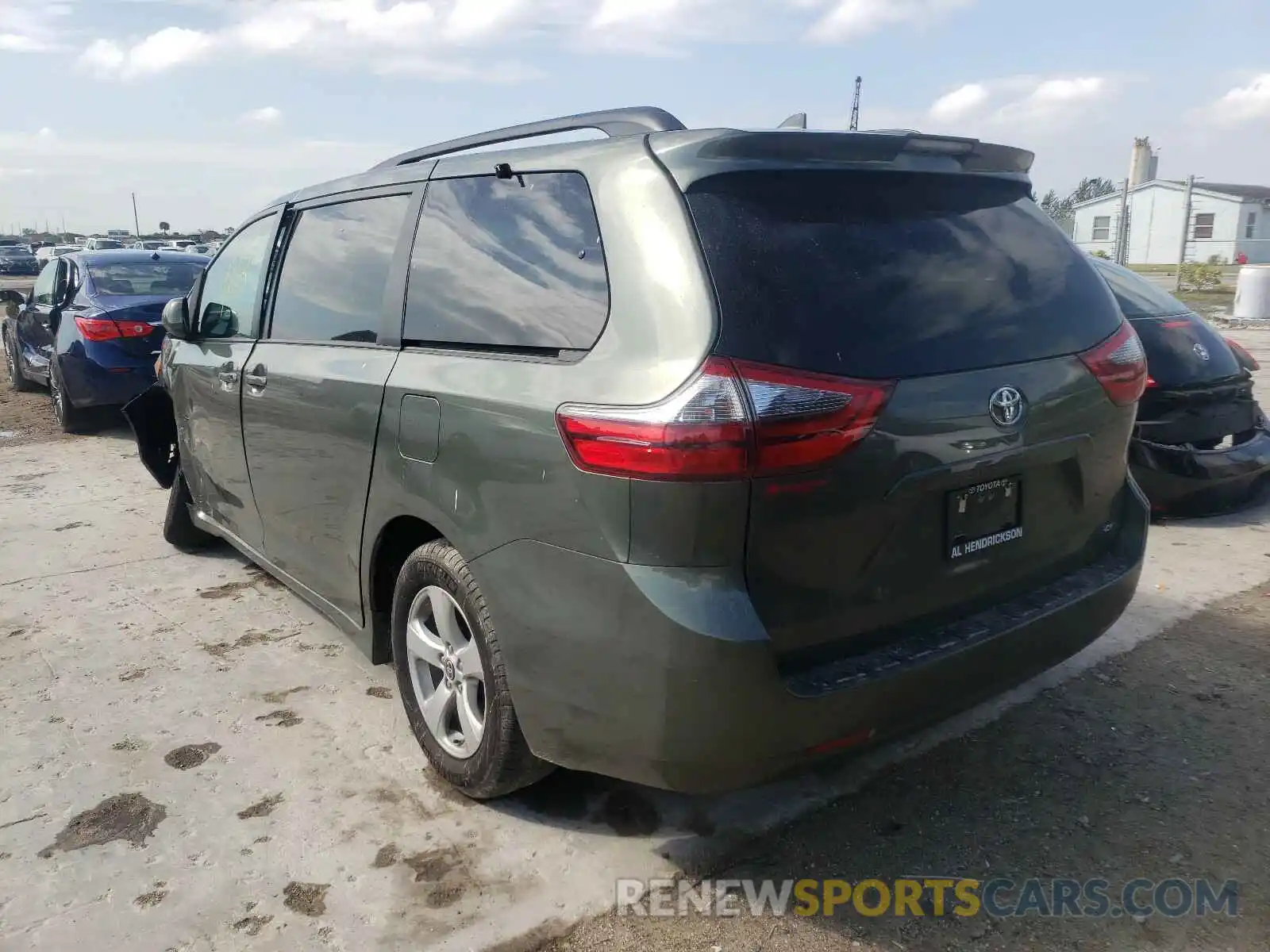 3 Photograph of a damaged car 5TDKZ3DC0LS083631 TOYOTA SIENNA 2020