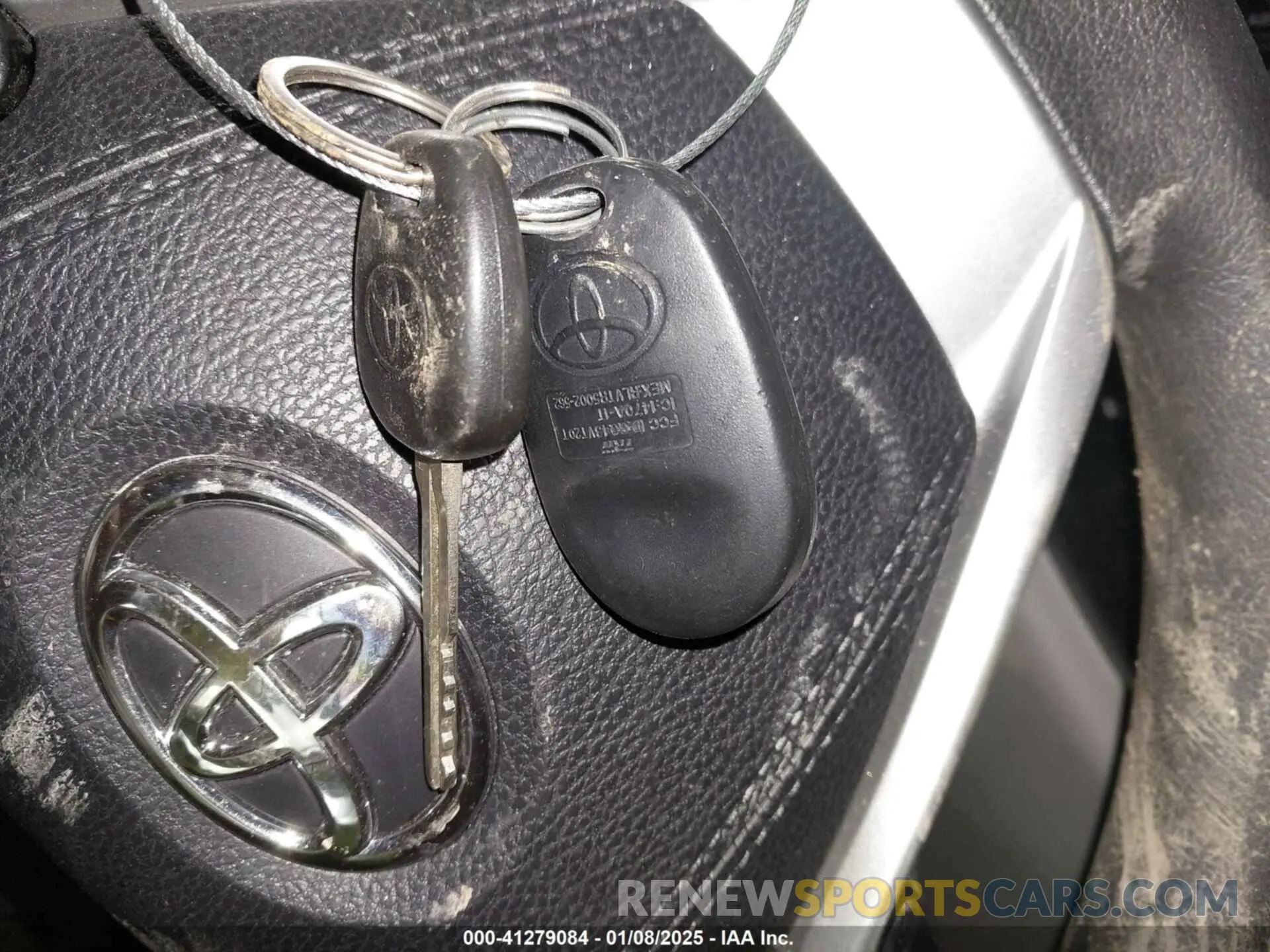 11 Photograph of a damaged car 5TDKZ3DC1LS048256 TOYOTA SIENNA 2020