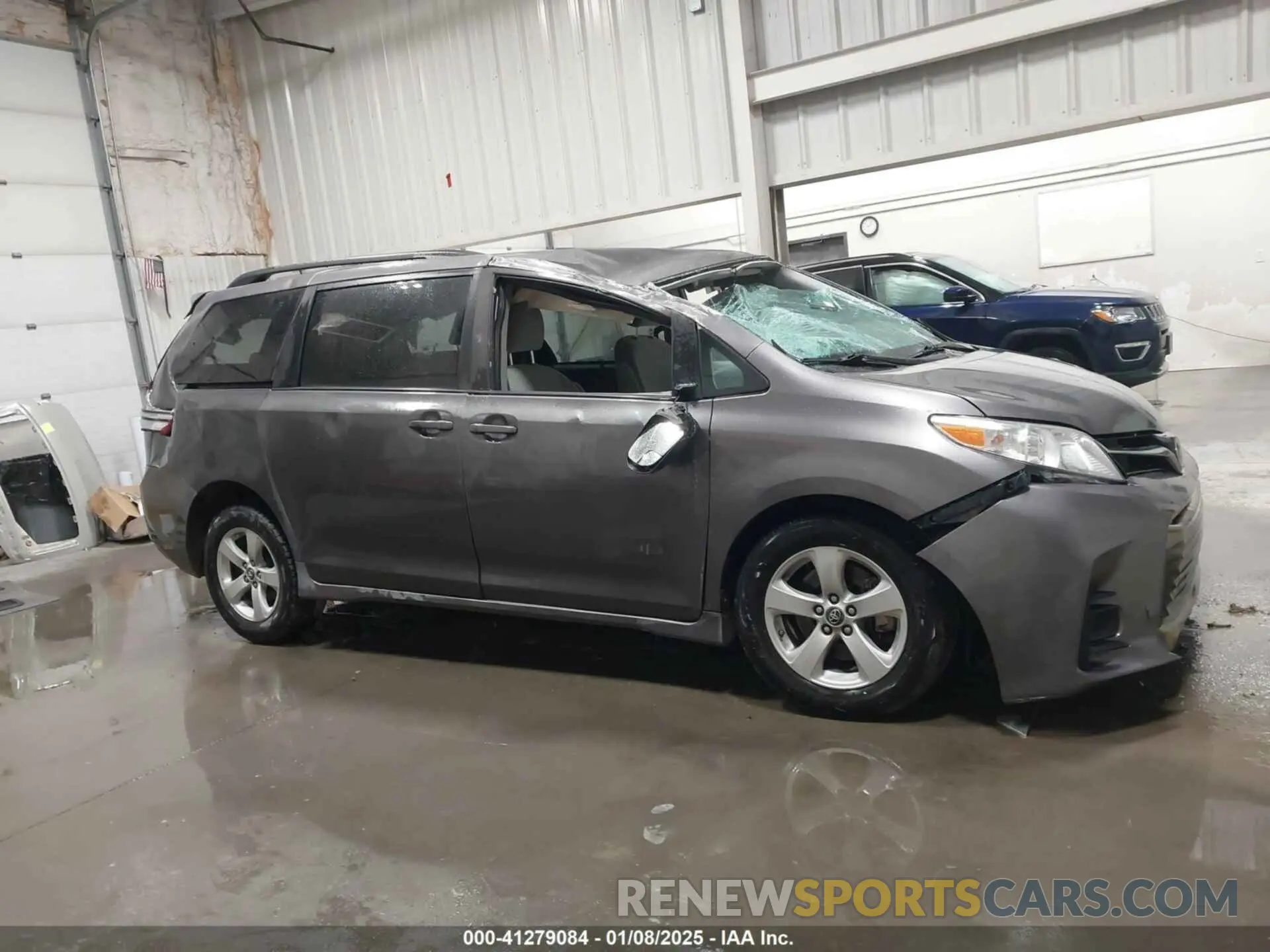 13 Photograph of a damaged car 5TDKZ3DC1LS048256 TOYOTA SIENNA 2020