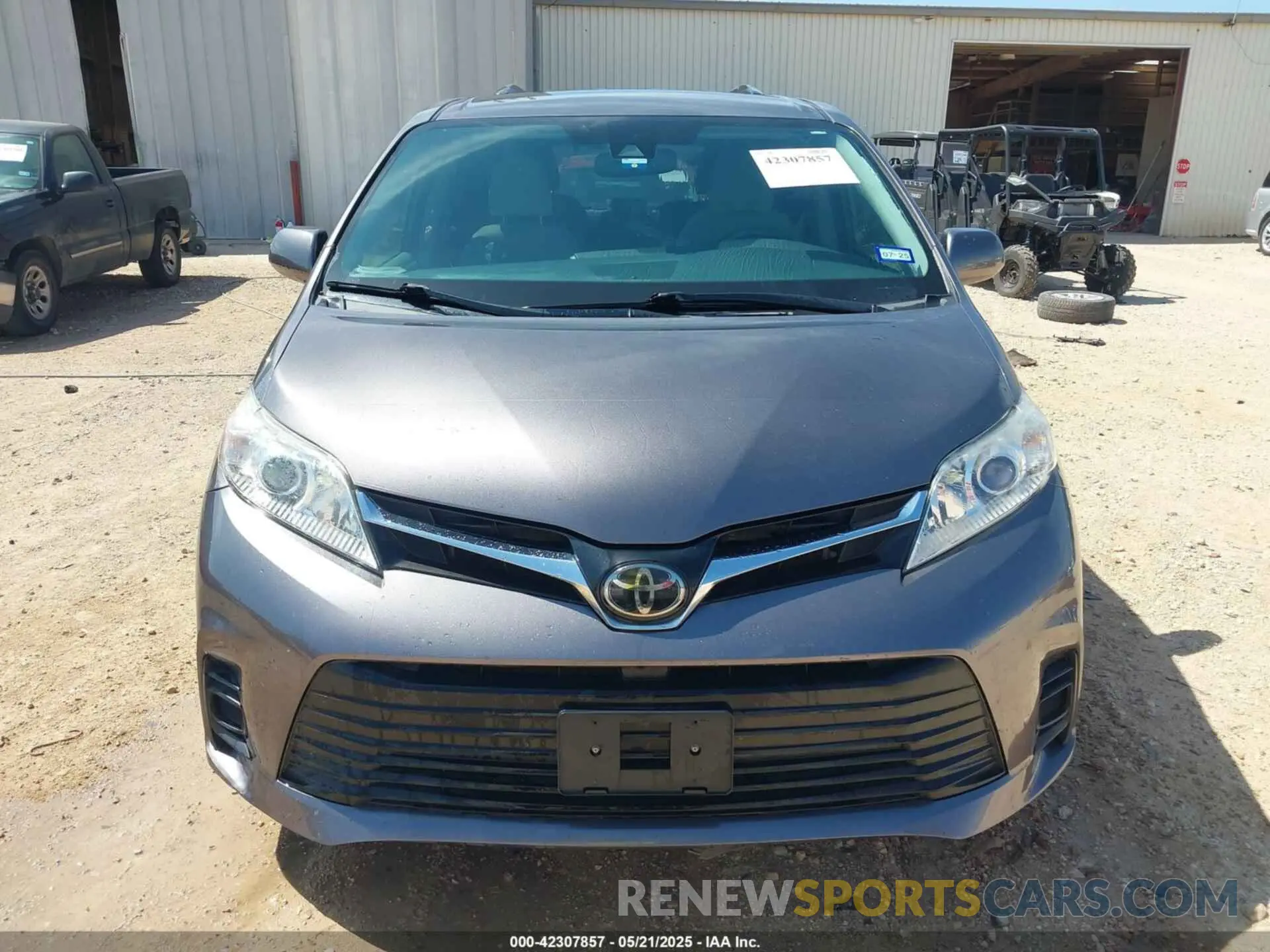 12 Photograph of a damaged car 5TDKZ3DC2LS036312 TOYOTA SIENNA 2020