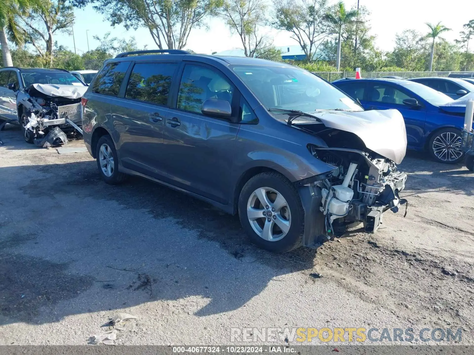 1 Photograph of a damaged car 5TDKZ3DC2LS076504 TOYOTA SIENNA 2020
