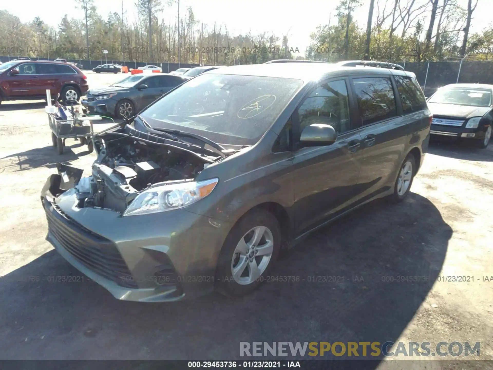 2 Photograph of a damaged car 5TDKZ3DC3LS082697 TOYOTA SIENNA 2020