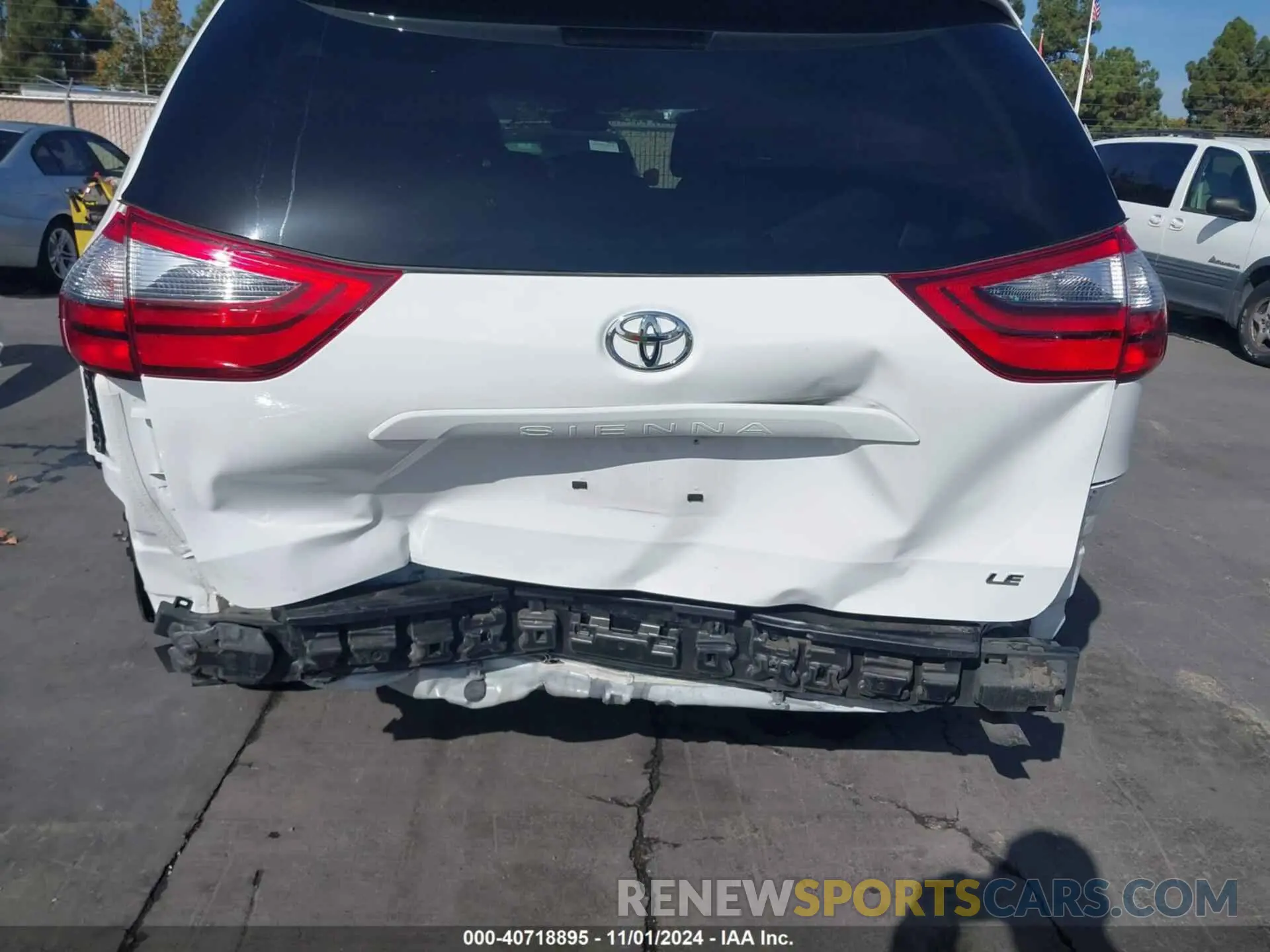 6 Photograph of a damaged car 5TDKZ3DC3LS084496 TOYOTA SIENNA 2020