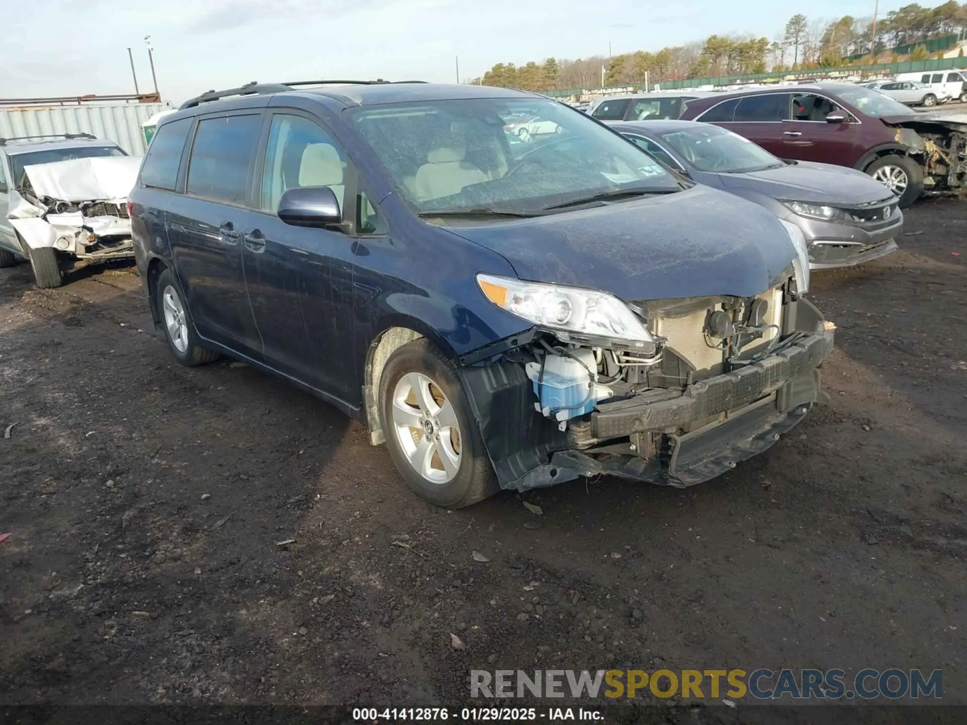 1 Photograph of a damaged car 5TDKZ3DC4LS050616 TOYOTA SIENNA 2020