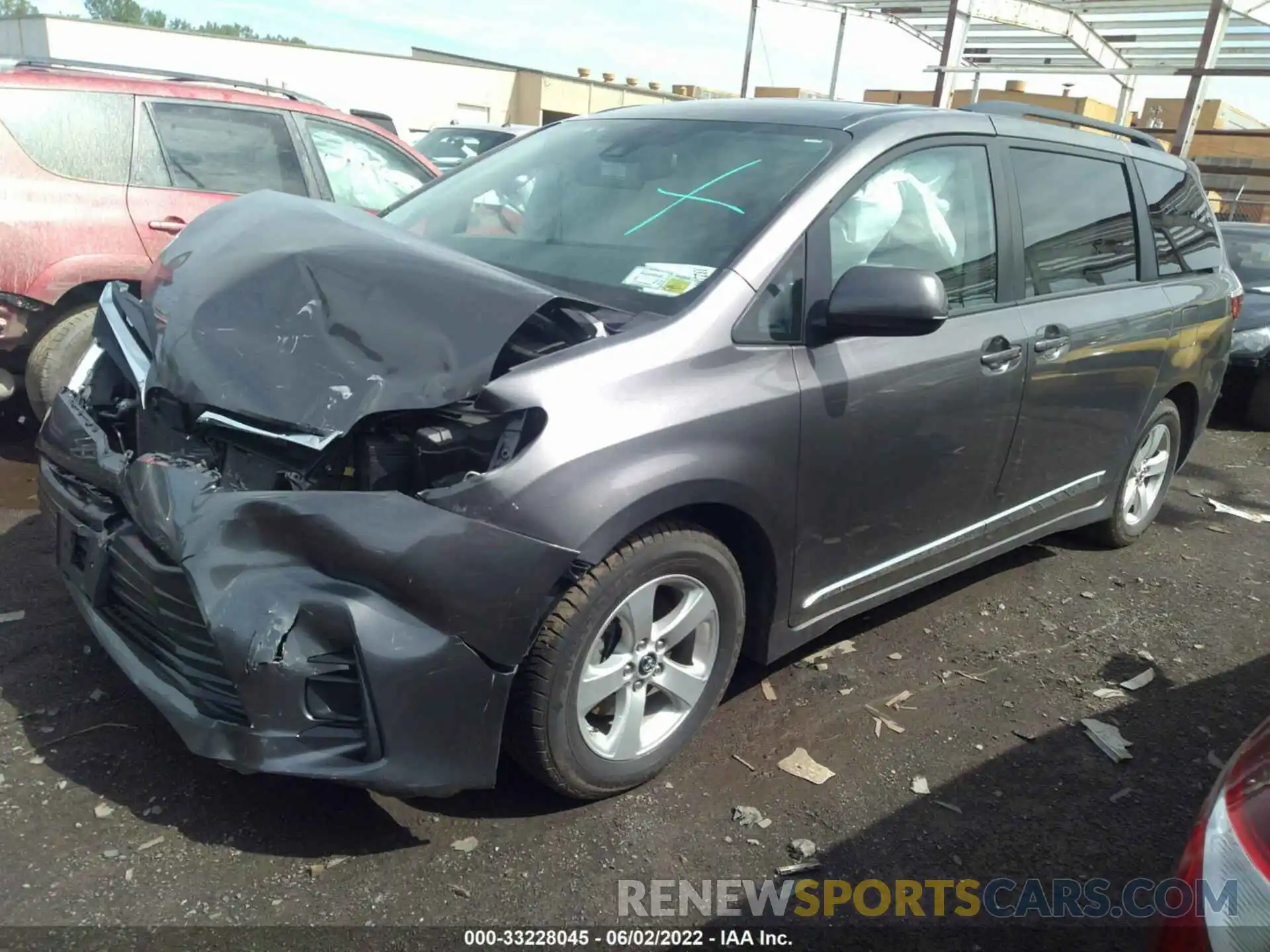 2 Photograph of a damaged car 5TDKZ3DC4LS054035 TOYOTA SIENNA 2020