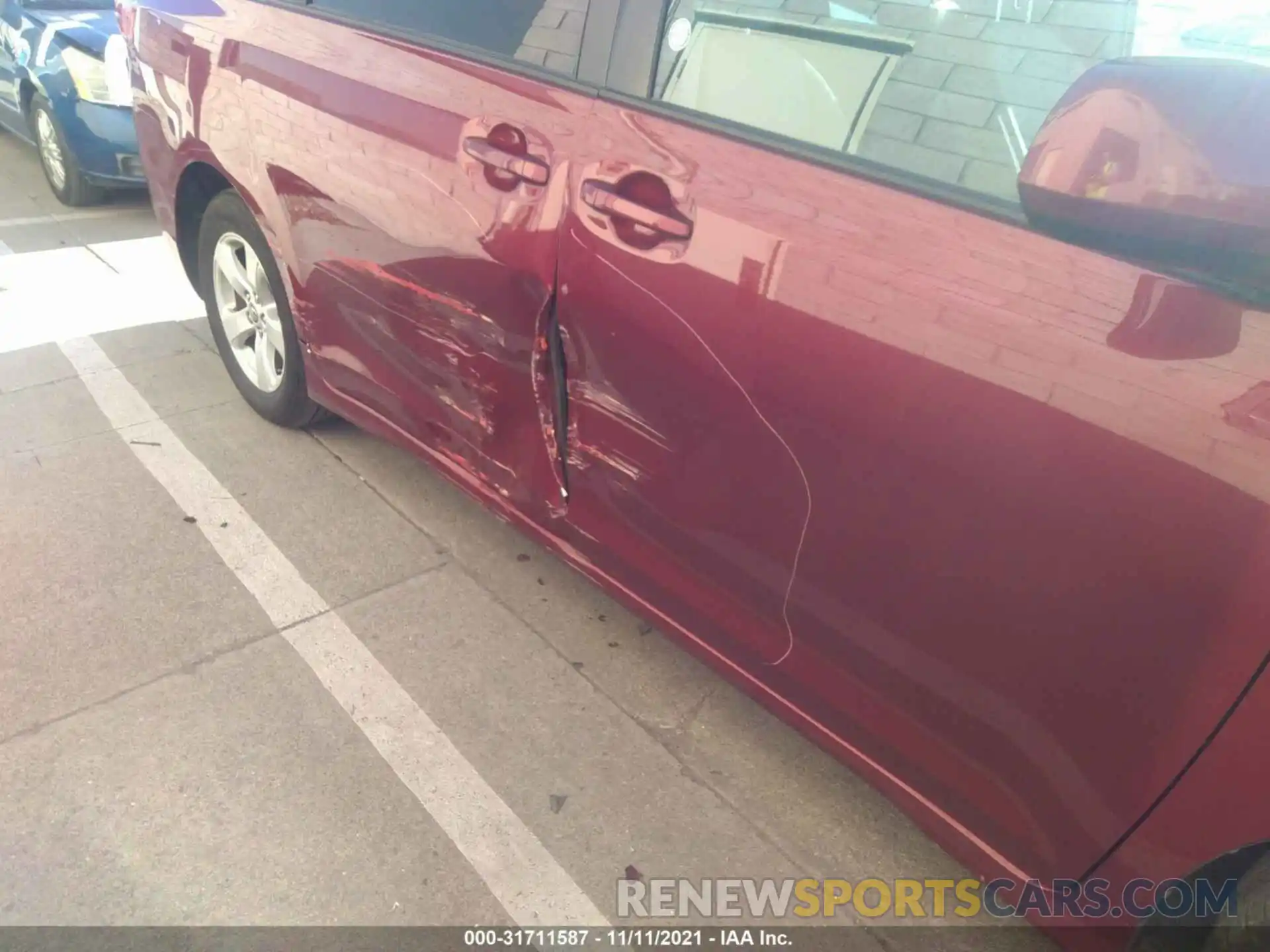 6 Photograph of a damaged car 5TDKZ3DC4LS057274 TOYOTA SIENNA 2020