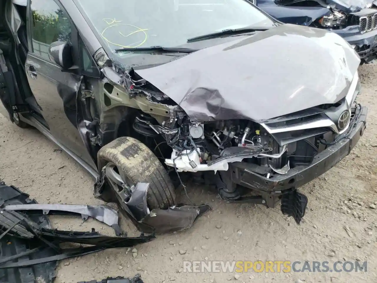 9 Photograph of a damaged car 5TDKZ3DC4LS083583 TOYOTA SIENNA 2020