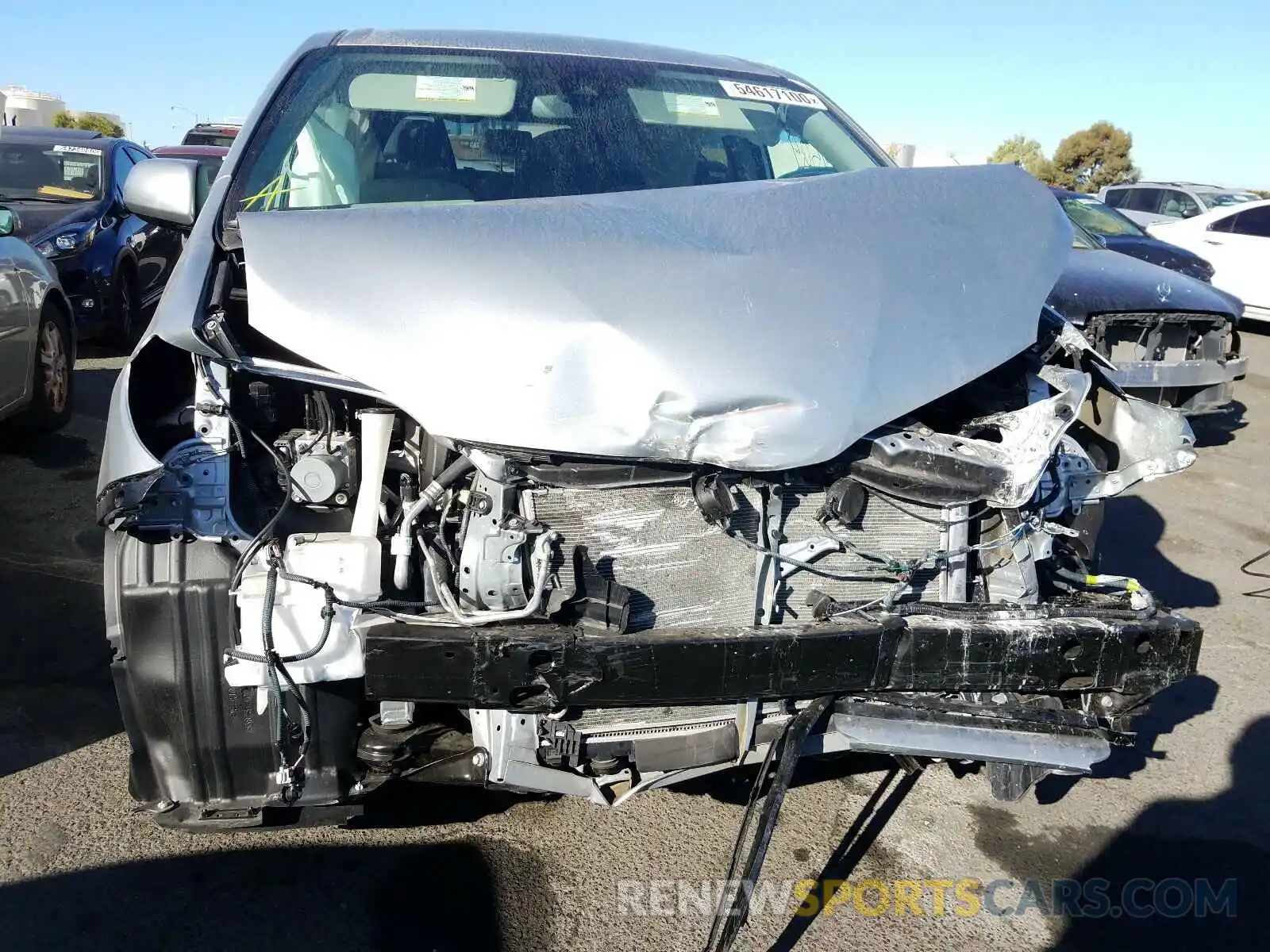 9 Photograph of a damaged car 5TDKZ3DC8LS073719 TOYOTA SIENNA 2020