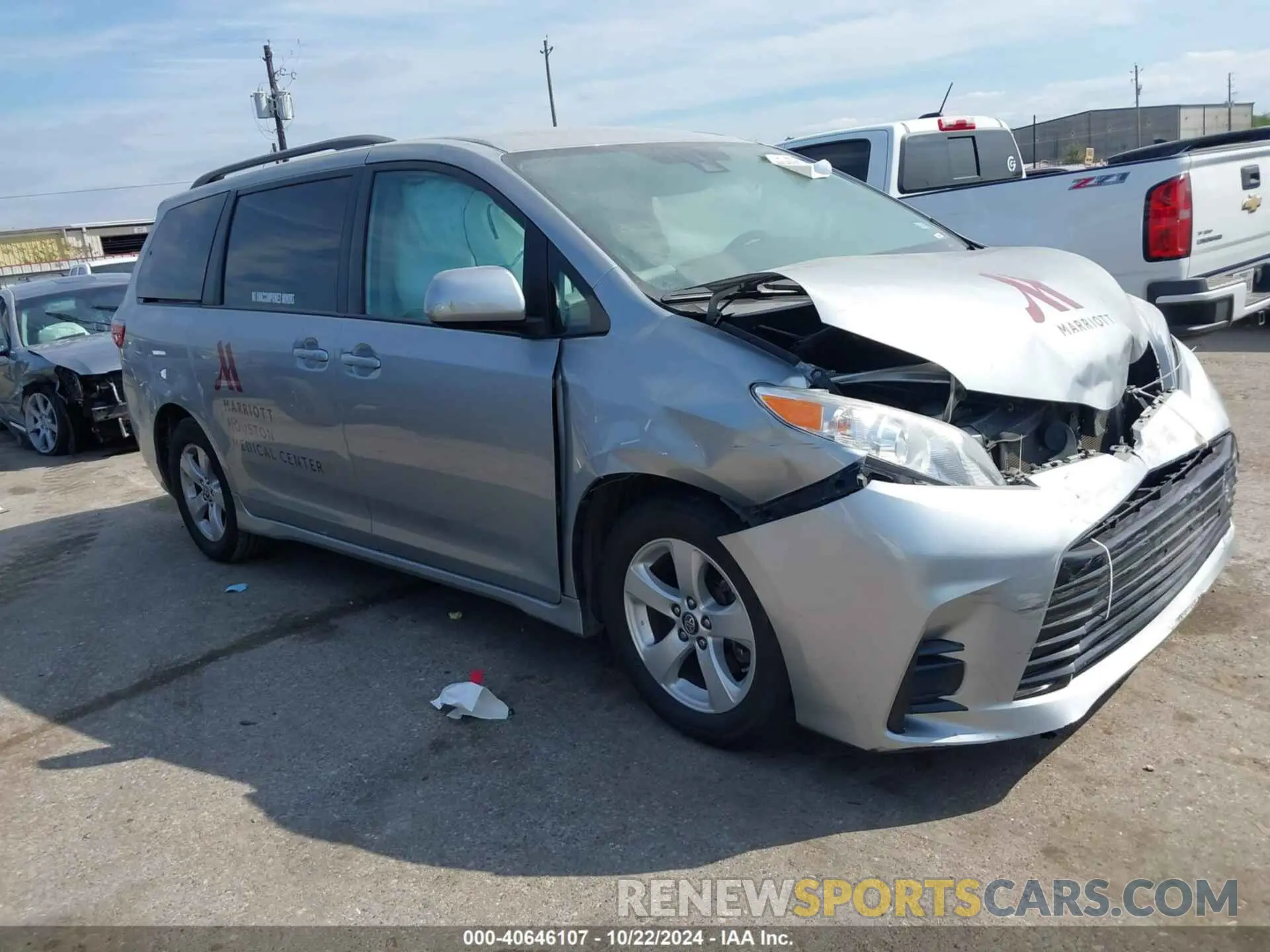 1 Photograph of a damaged car 5TDKZ3DC9LS024142 TOYOTA SIENNA 2020
