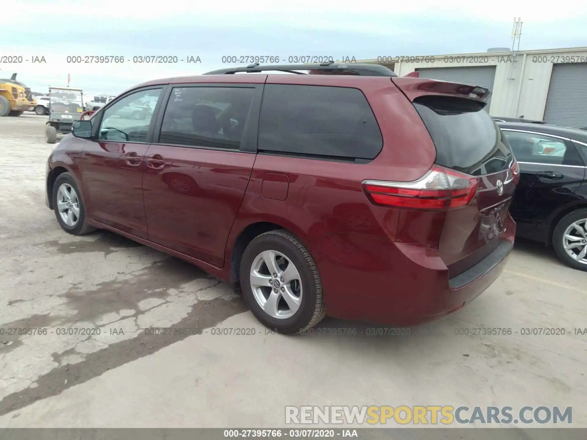 3 Photograph of a damaged car 5TDKZ3DCXLS038633 TOYOTA SIENNA 2020