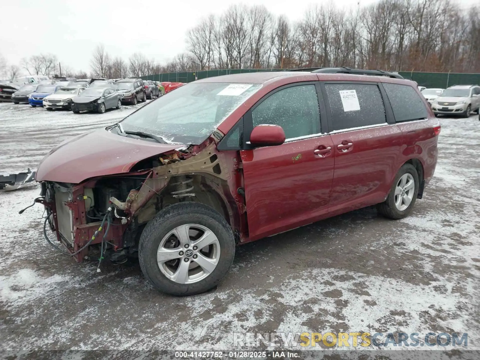 2 Photograph of a damaged car 5TDKZ3DCXLS053763 TOYOTA SIENNA 2020