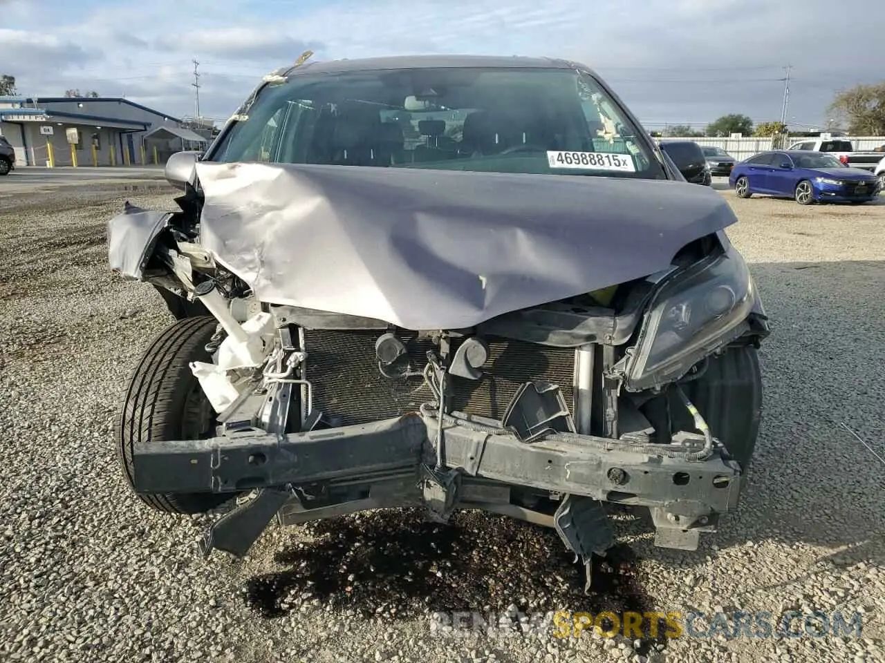 5 Photograph of a damaged car 5TDXZ3DC0LS062302 TOYOTA SIENNA 2020
