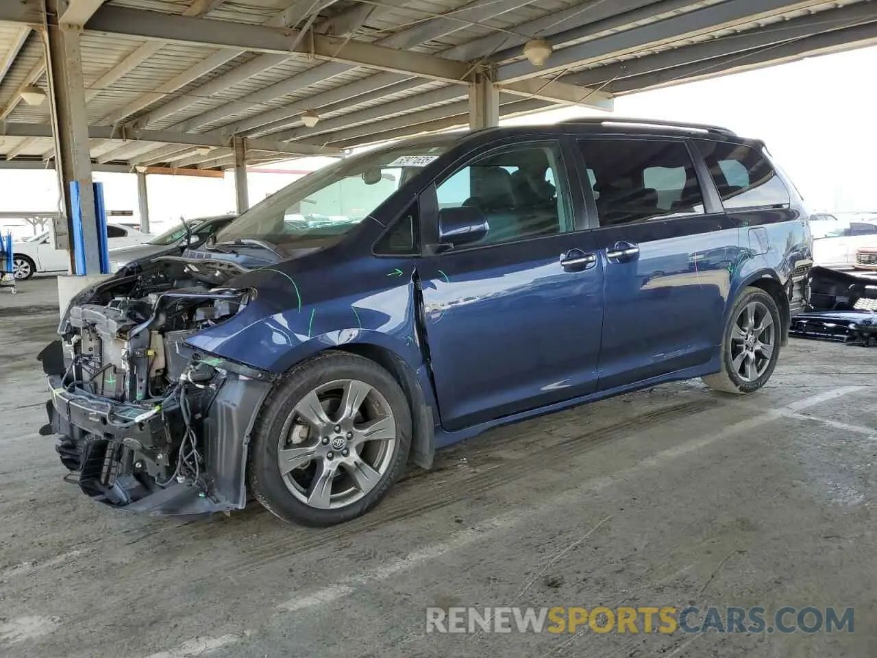 1 Photograph of a damaged car 5TDXZ3DC4LS034373 TOYOTA SIENNA 2020