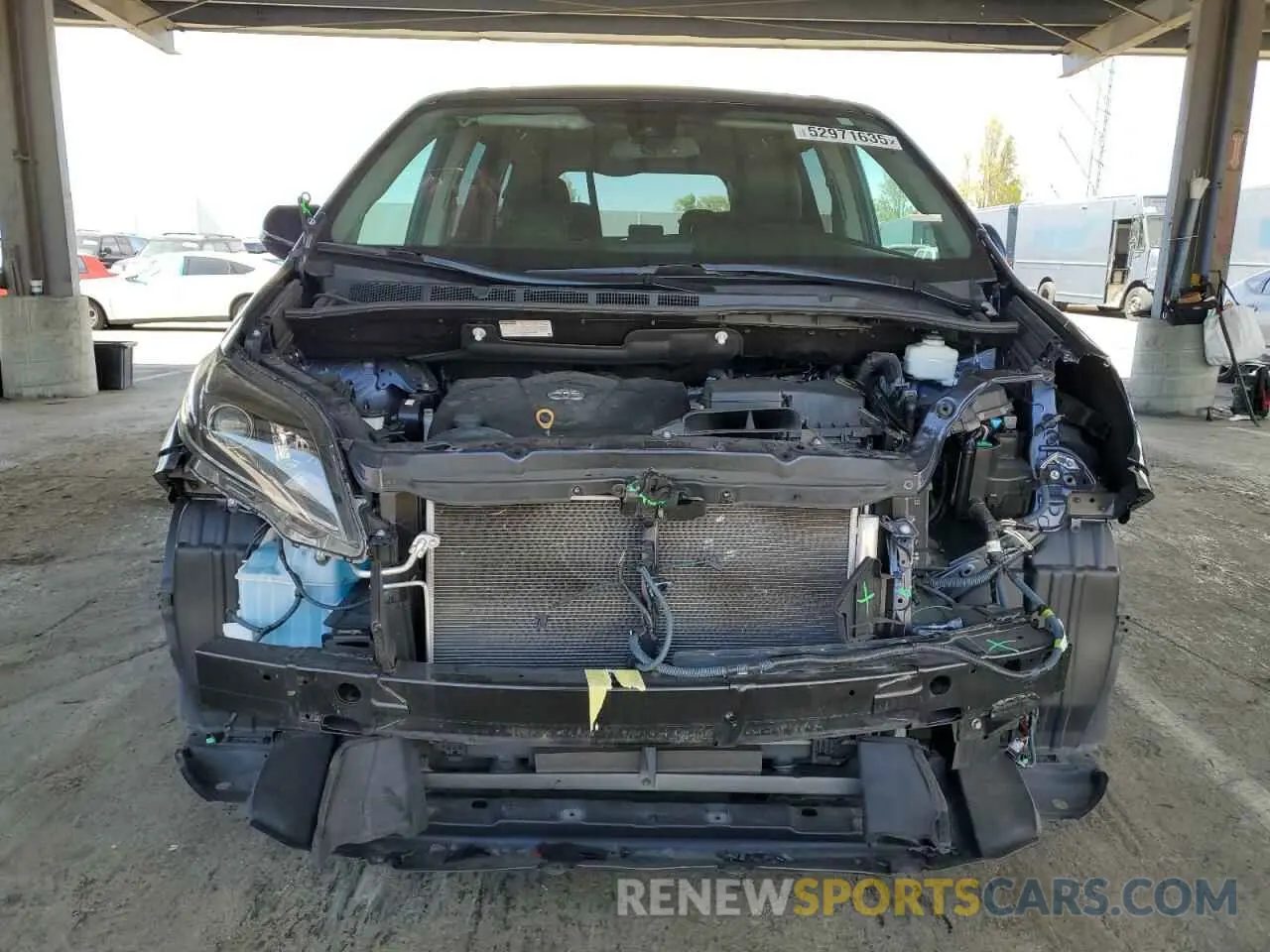 5 Photograph of a damaged car 5TDXZ3DC4LS034373 TOYOTA SIENNA 2020