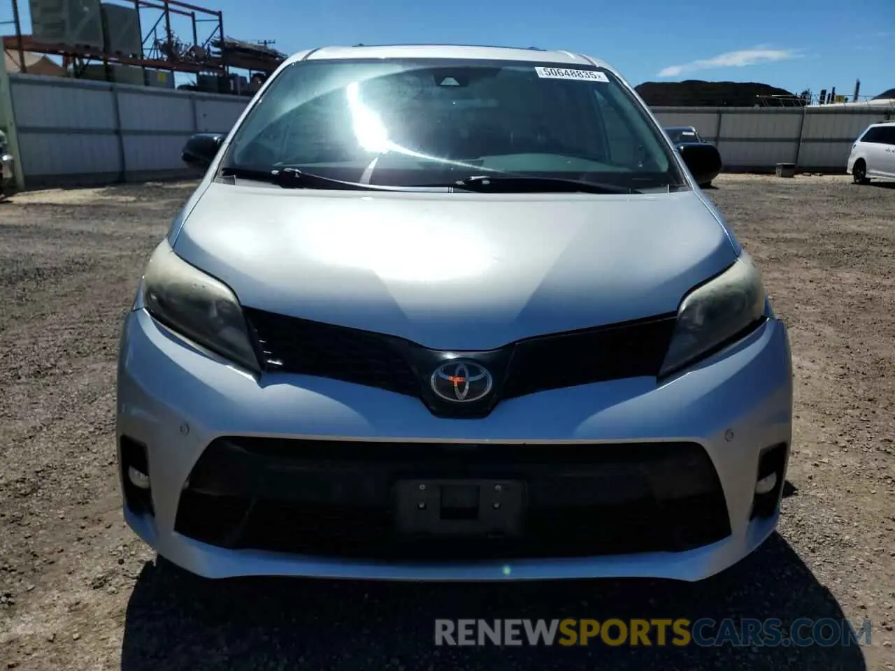 5 Photograph of a damaged car 5TDXZ3DC6LS035136 TOYOTA SIENNA 2020
