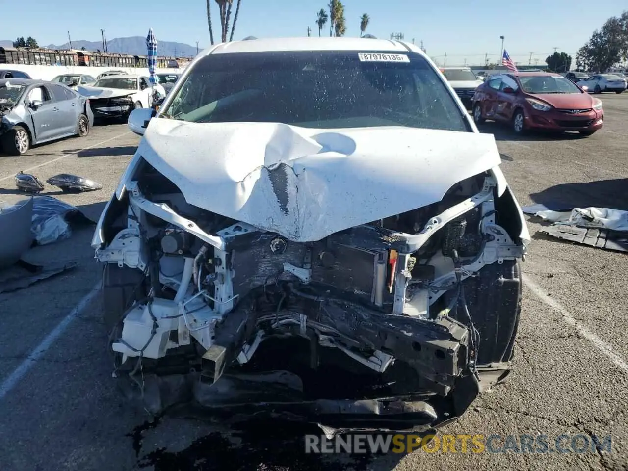 5 Photograph of a damaged car 5TDXZ3DC9LS030514 TOYOTA SIENNA 2020