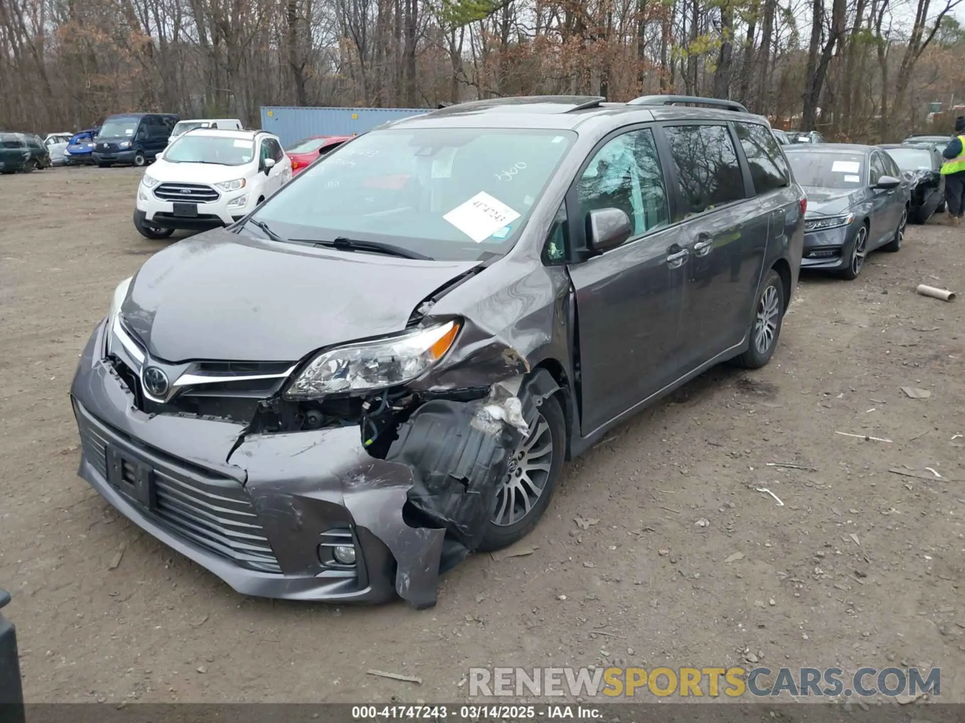 2 Photograph of a damaged car 5TDYZ3DC0LS024542 TOYOTA SIENNA 2020