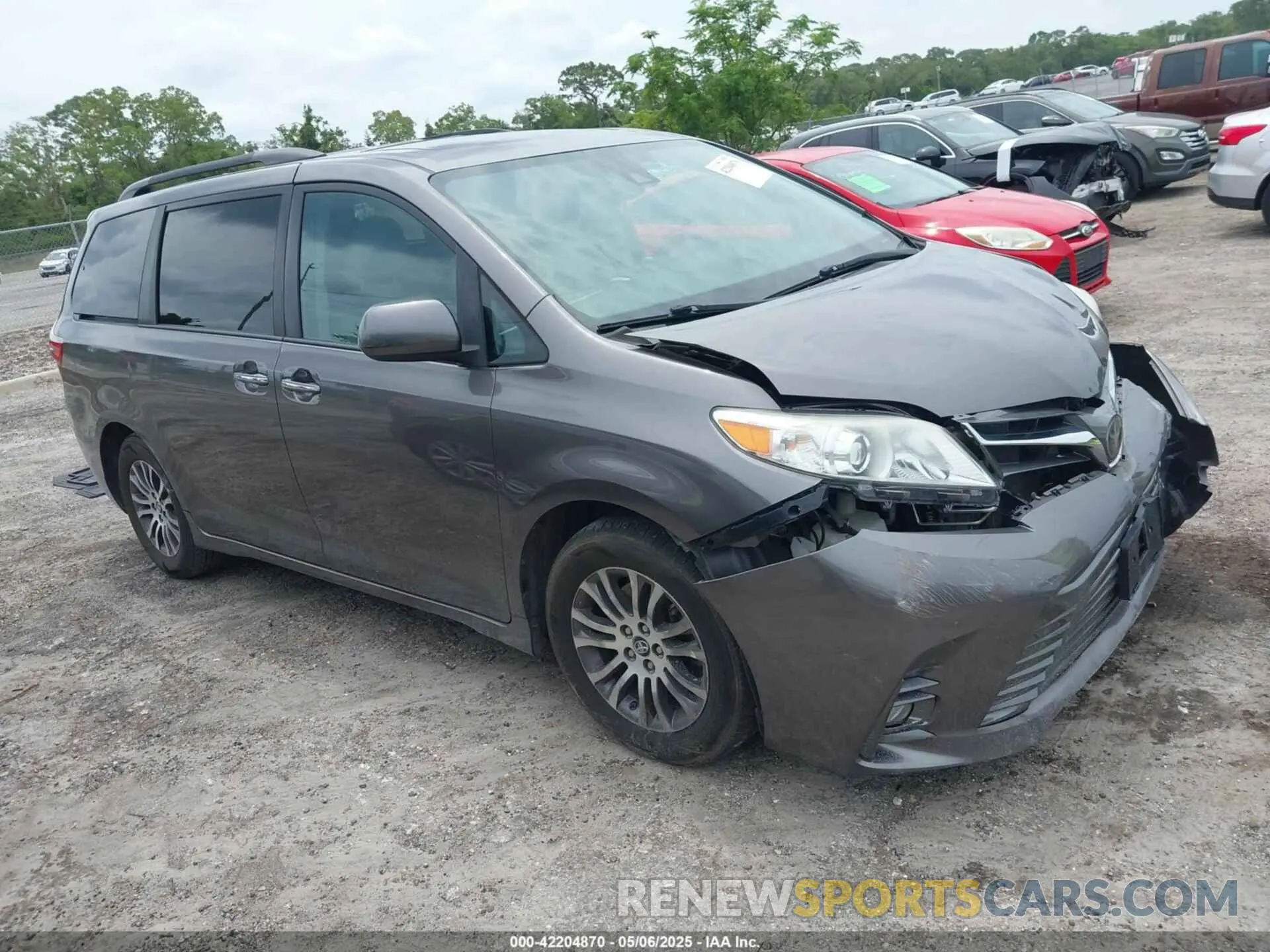 1 Photograph of a damaged car 5TDYZ3DC0LS024959 TOYOTA SIENNA 2020