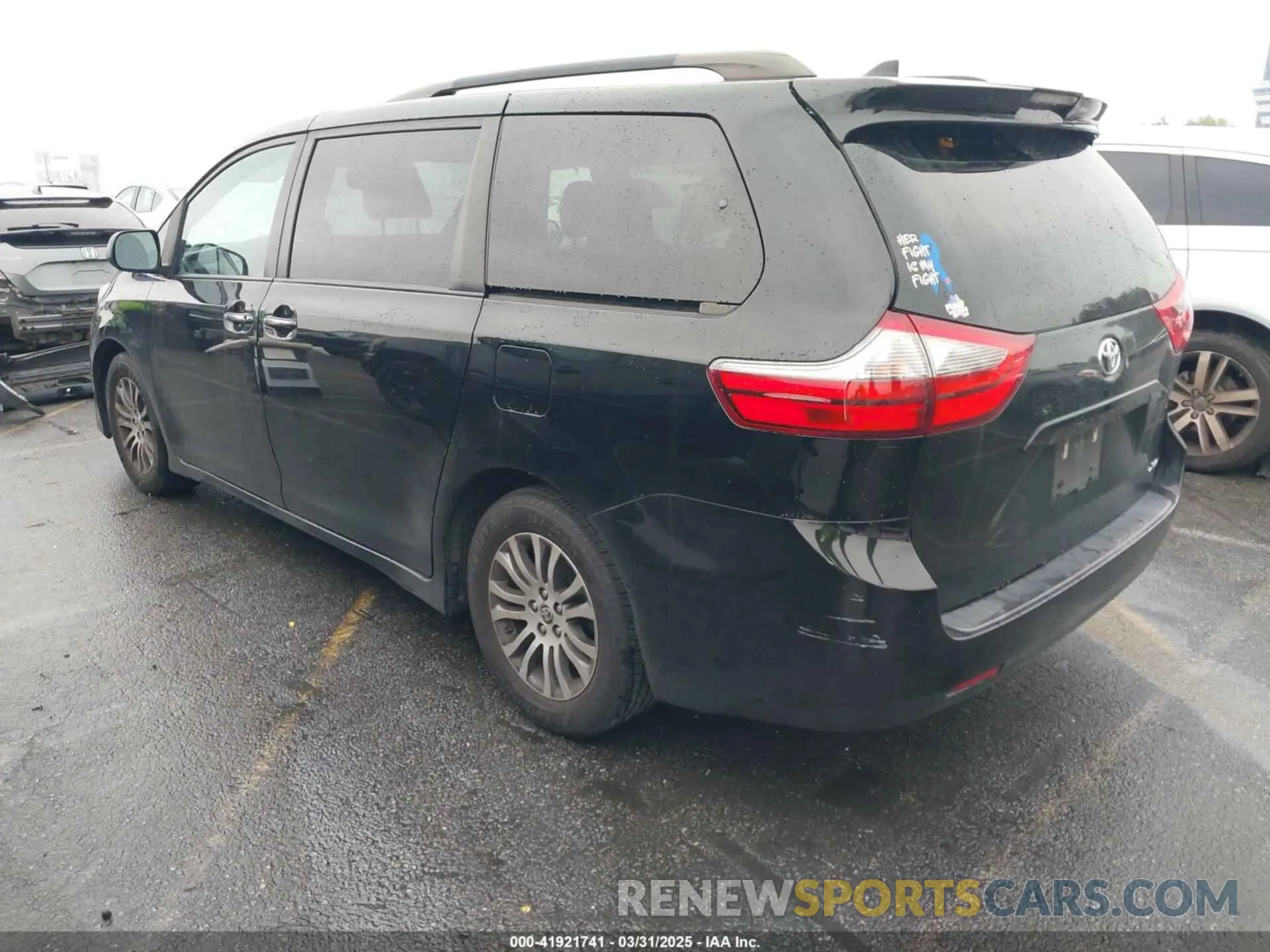 3 Photograph of a damaged car 5TDYZ3DC0LS068251 TOYOTA SIENNA 2020