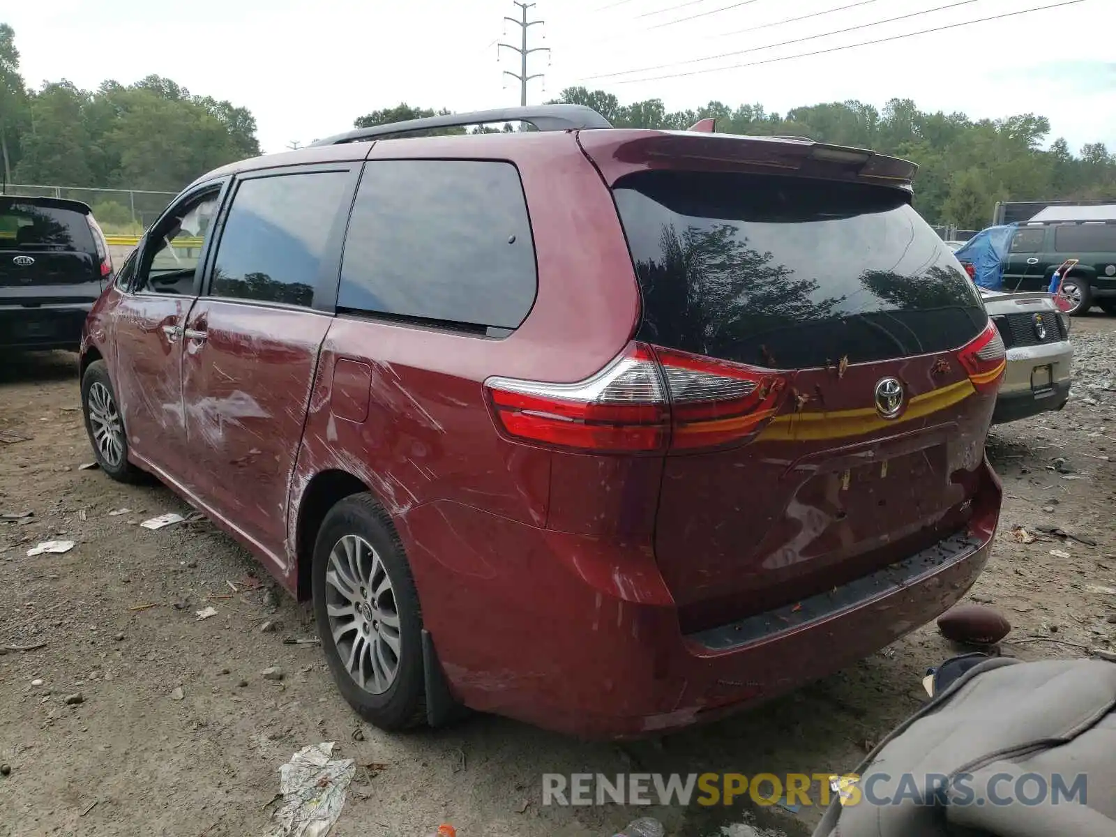 3 Photograph of a damaged car 5TDYZ3DC0LS083901 TOYOTA SIENNA 2020