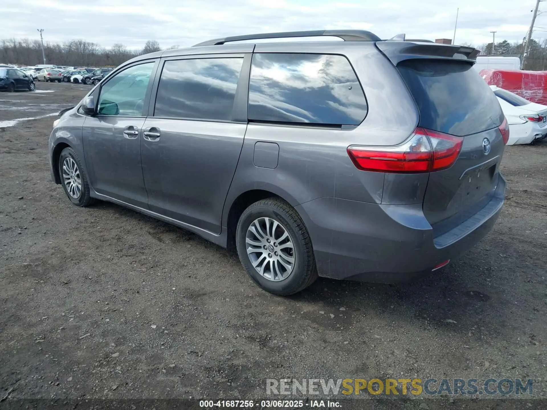 3 Photograph of a damaged car 5TDYZ3DC2LS048521 TOYOTA SIENNA 2020