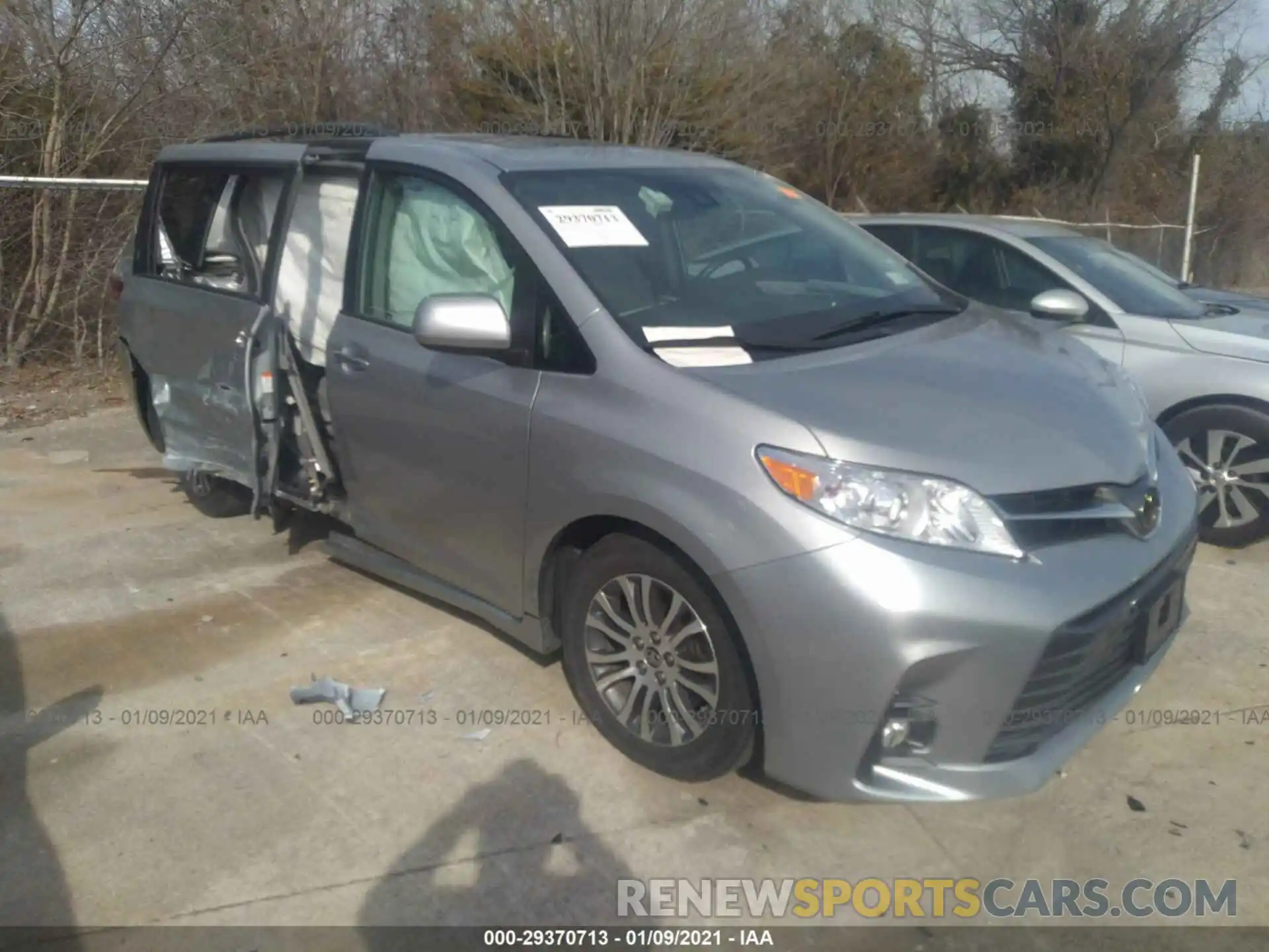 1 Photograph of a damaged car 5TDYZ3DC2LS067599 TOYOTA SIENNA 2020