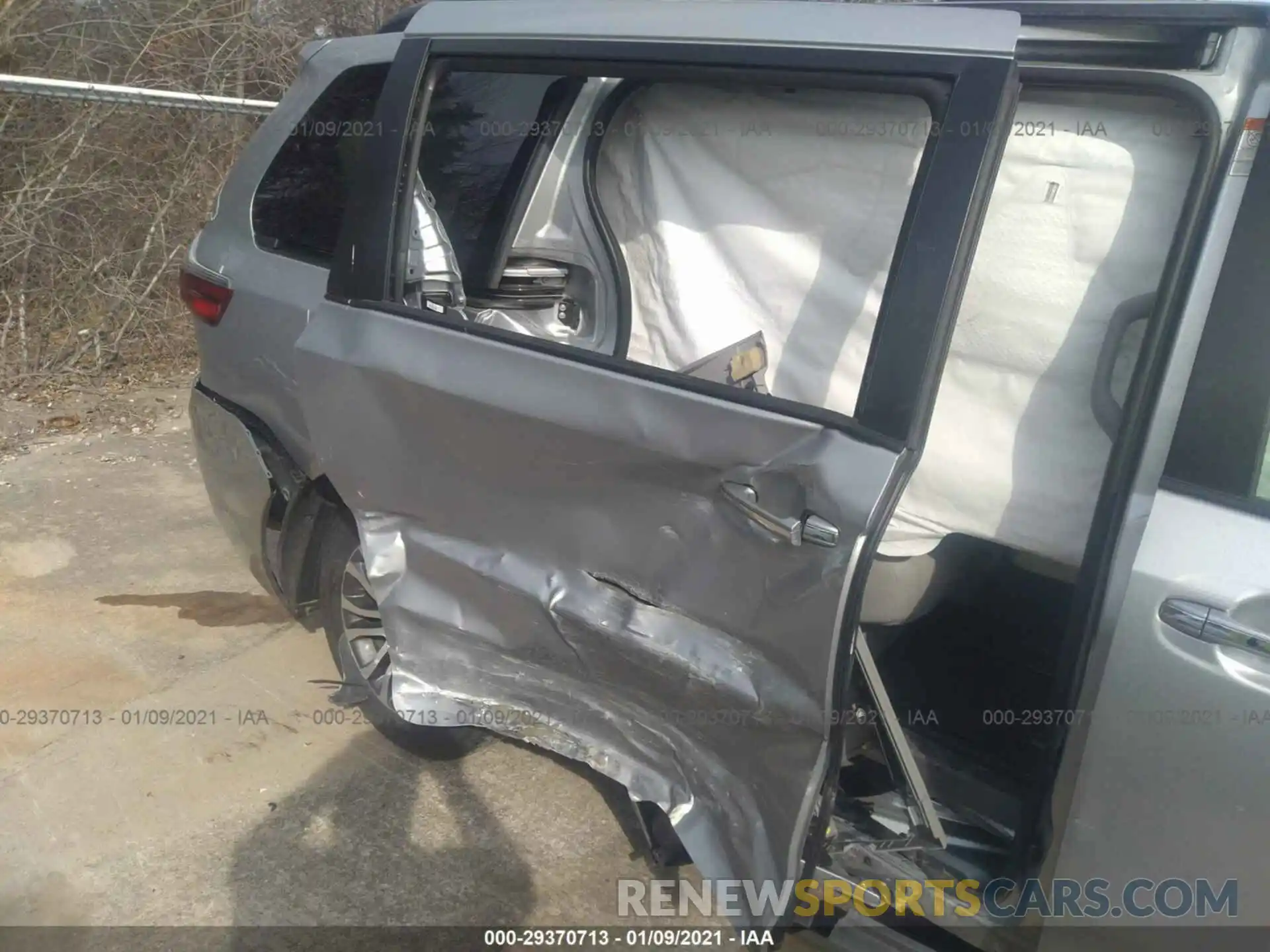 6 Photograph of a damaged car 5TDYZ3DC2LS067599 TOYOTA SIENNA 2020