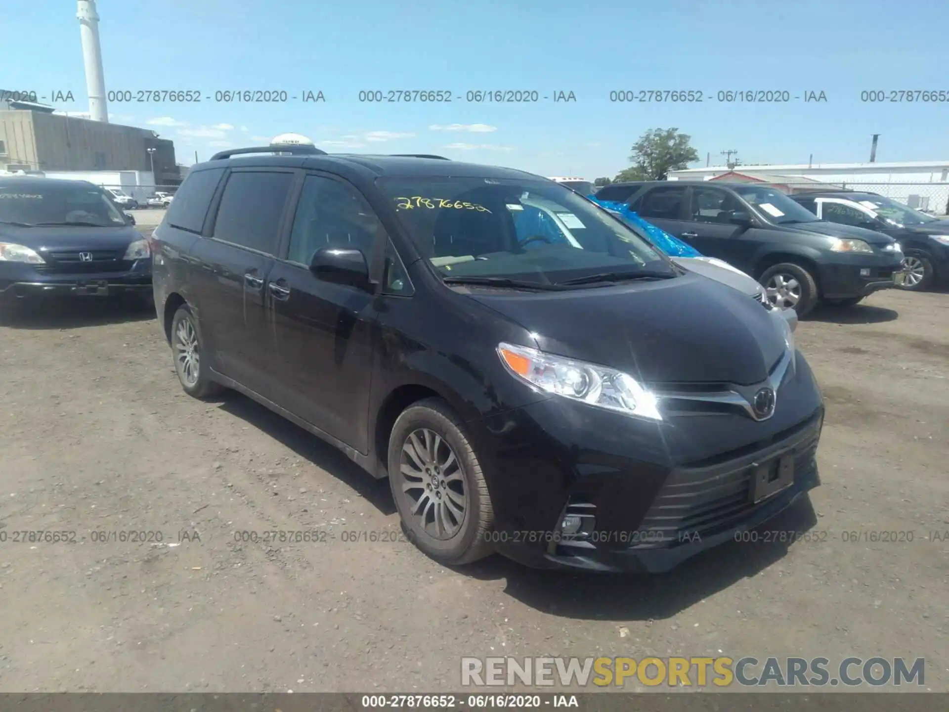 1 Photograph of a damaged car 5TDYZ3DC3LS024390 TOYOTA SIENNA 2020