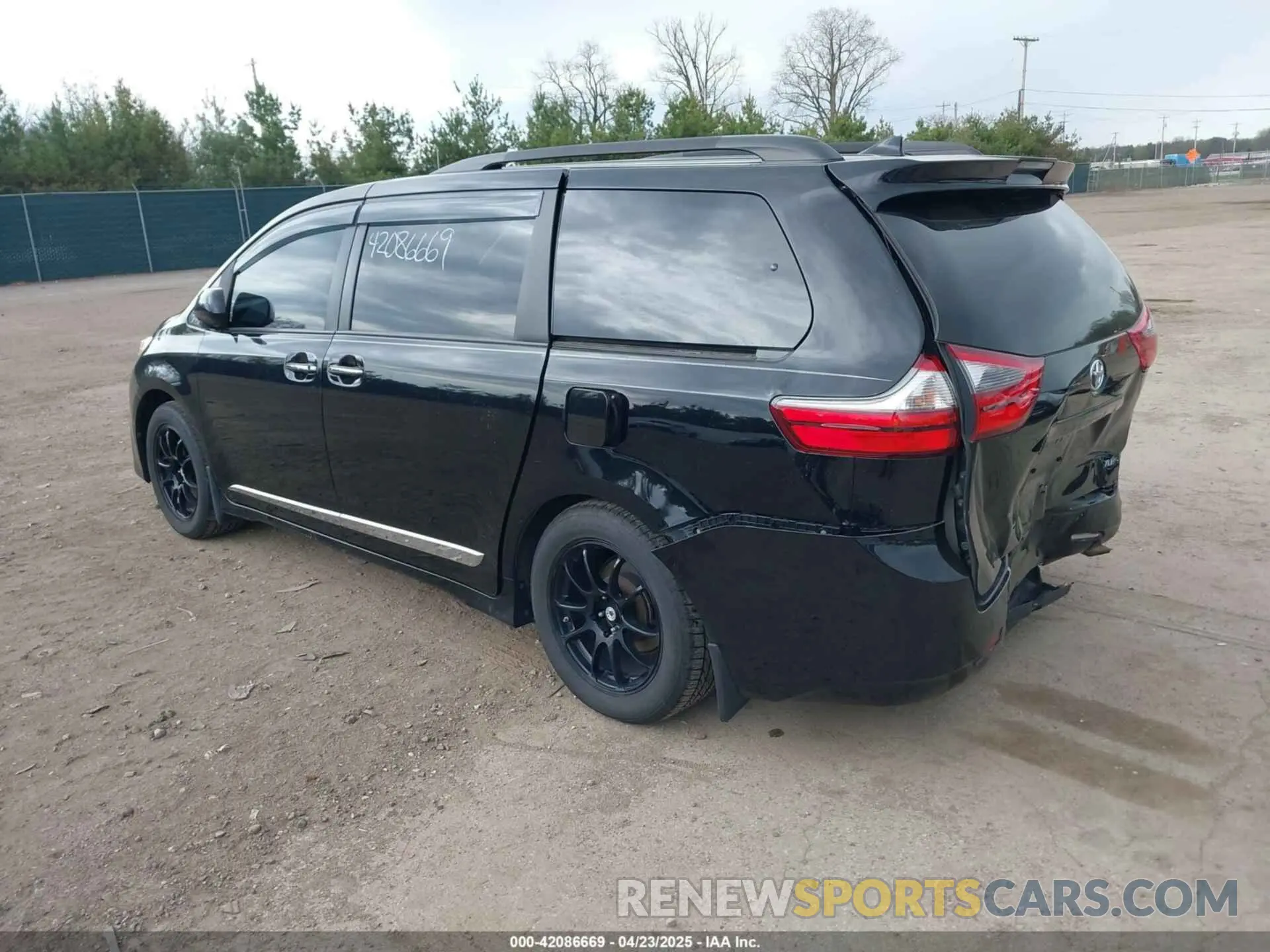 3 Photograph of a damaged car 5TDYZ3DC3LS034532 TOYOTA SIENNA 2020