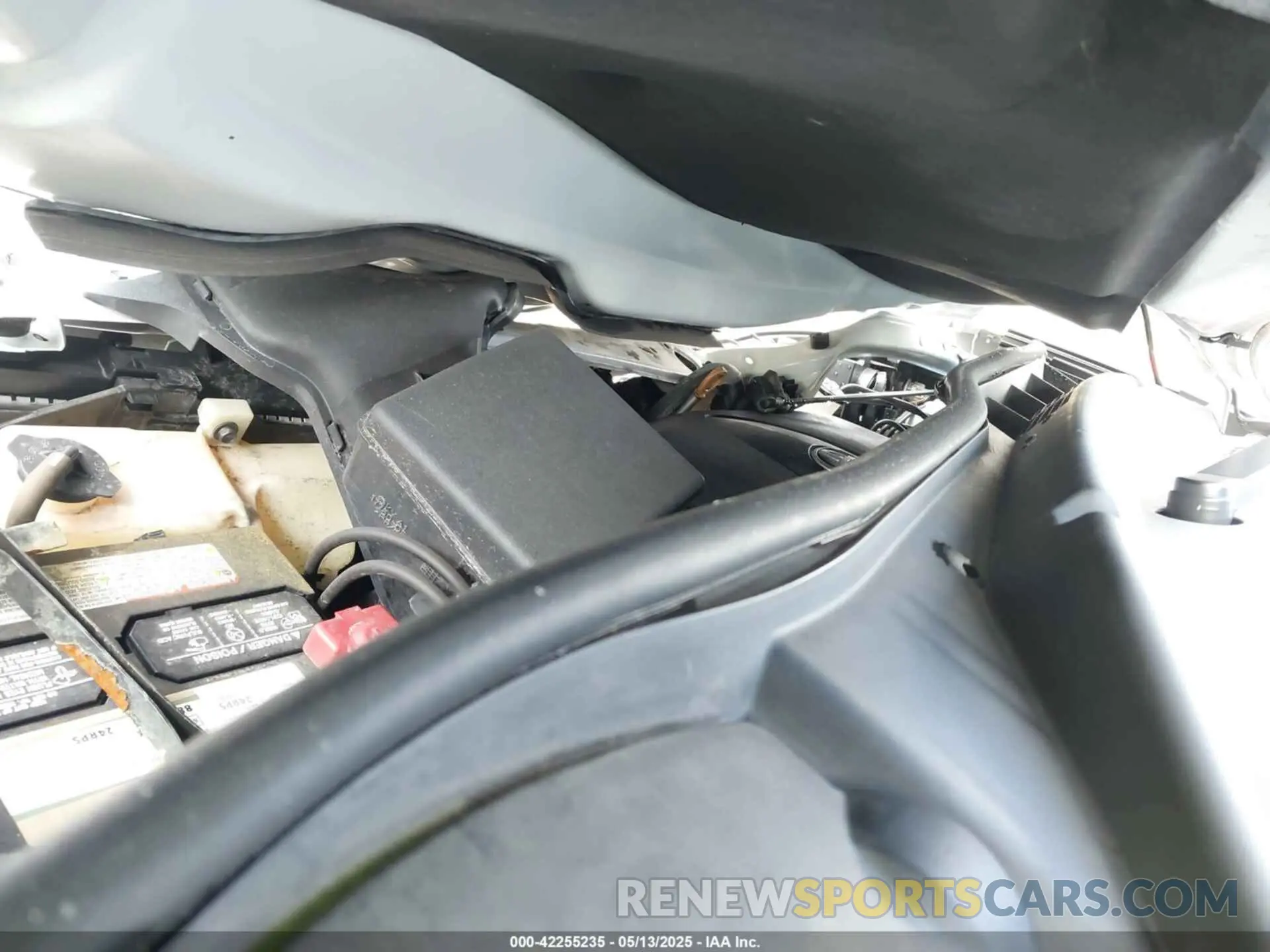 10 Photograph of a damaged car 5TDYZ3DC5LS029364 TOYOTA SIENNA 2020