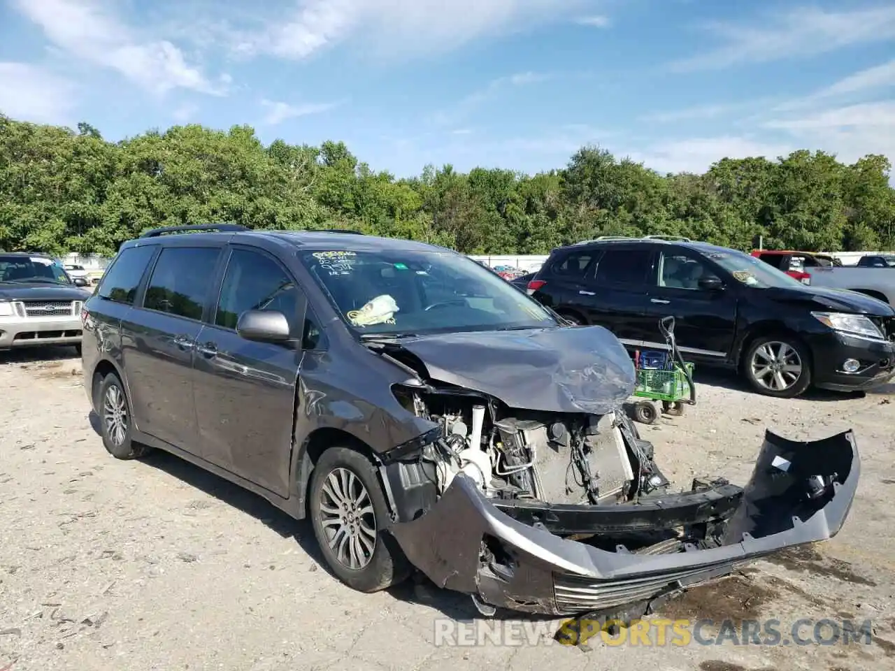 1 Photograph of a damaged car 5TDYZ3DC5LS029512 TOYOTA SIENNA 2020