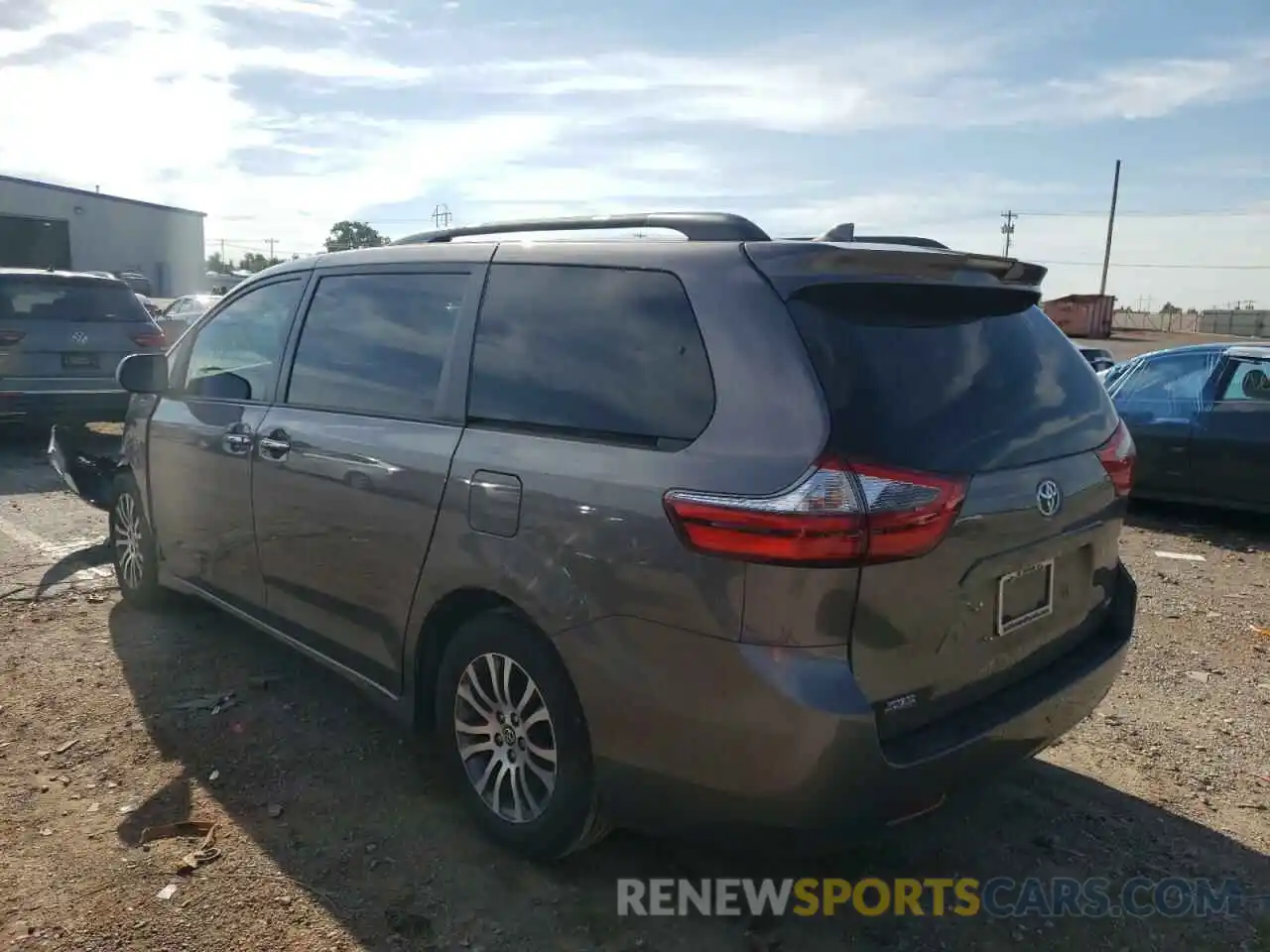 3 Photograph of a damaged car 5TDYZ3DC5LS029512 TOYOTA SIENNA 2020