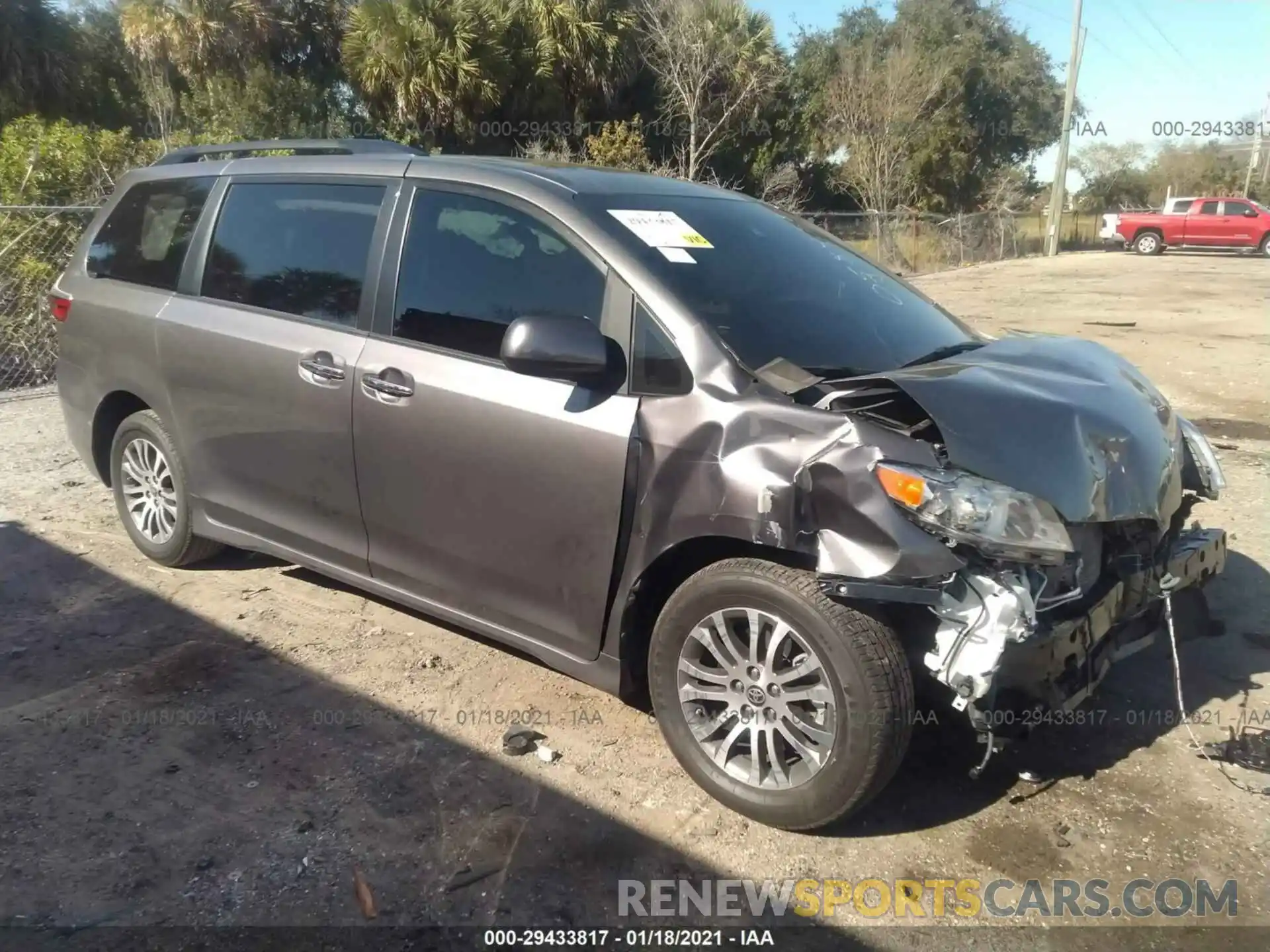 1 Photograph of a damaged car 5TDYZ3DC5LS058458 TOYOTA SIENNA 2020