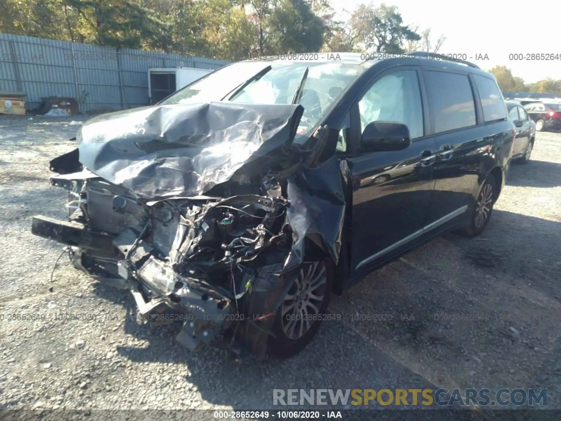 2 Photograph of a damaged car 5TDYZ3DC7LS031956 TOYOTA SIENNA 2020