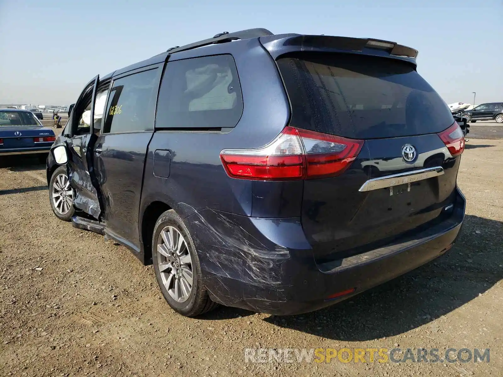 3 Photograph of a damaged car 5TDYZ3DC7LS061409 TOYOTA SIENNA 2020