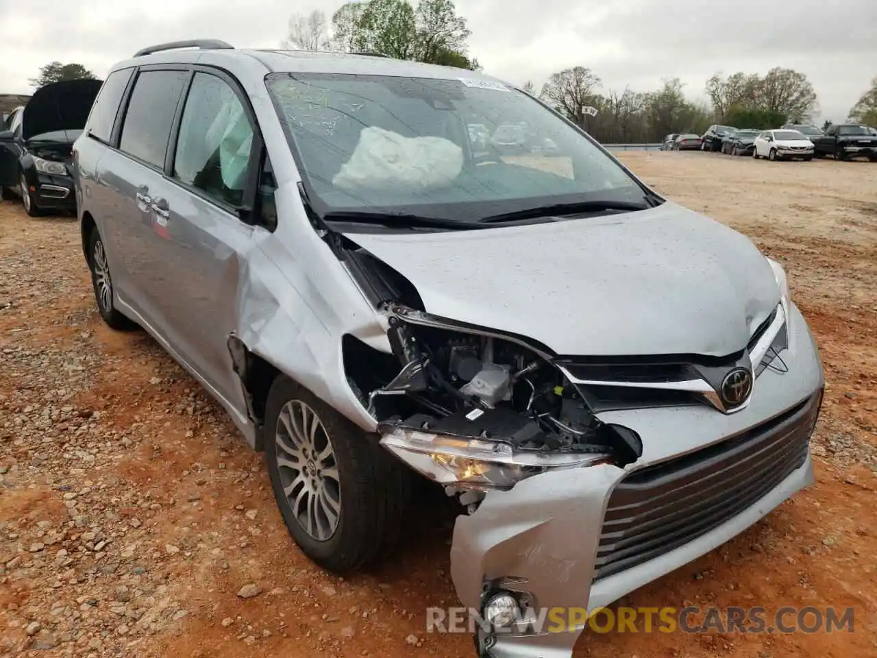 1 Photograph of a damaged car 5TDYZ3DC9LS051660 TOYOTA SIENNA 2020