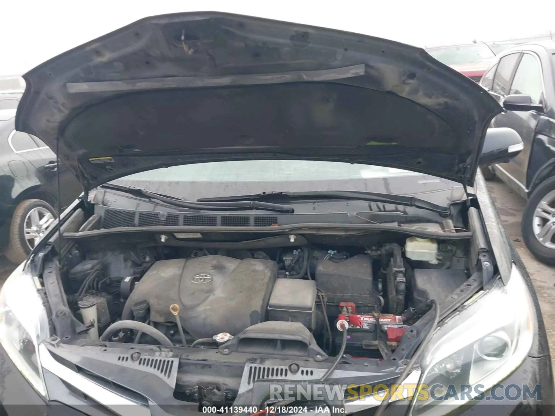 10 Photograph of a damaged car 5TDYZ3DC9LS061234 TOYOTA SIENNA 2020
